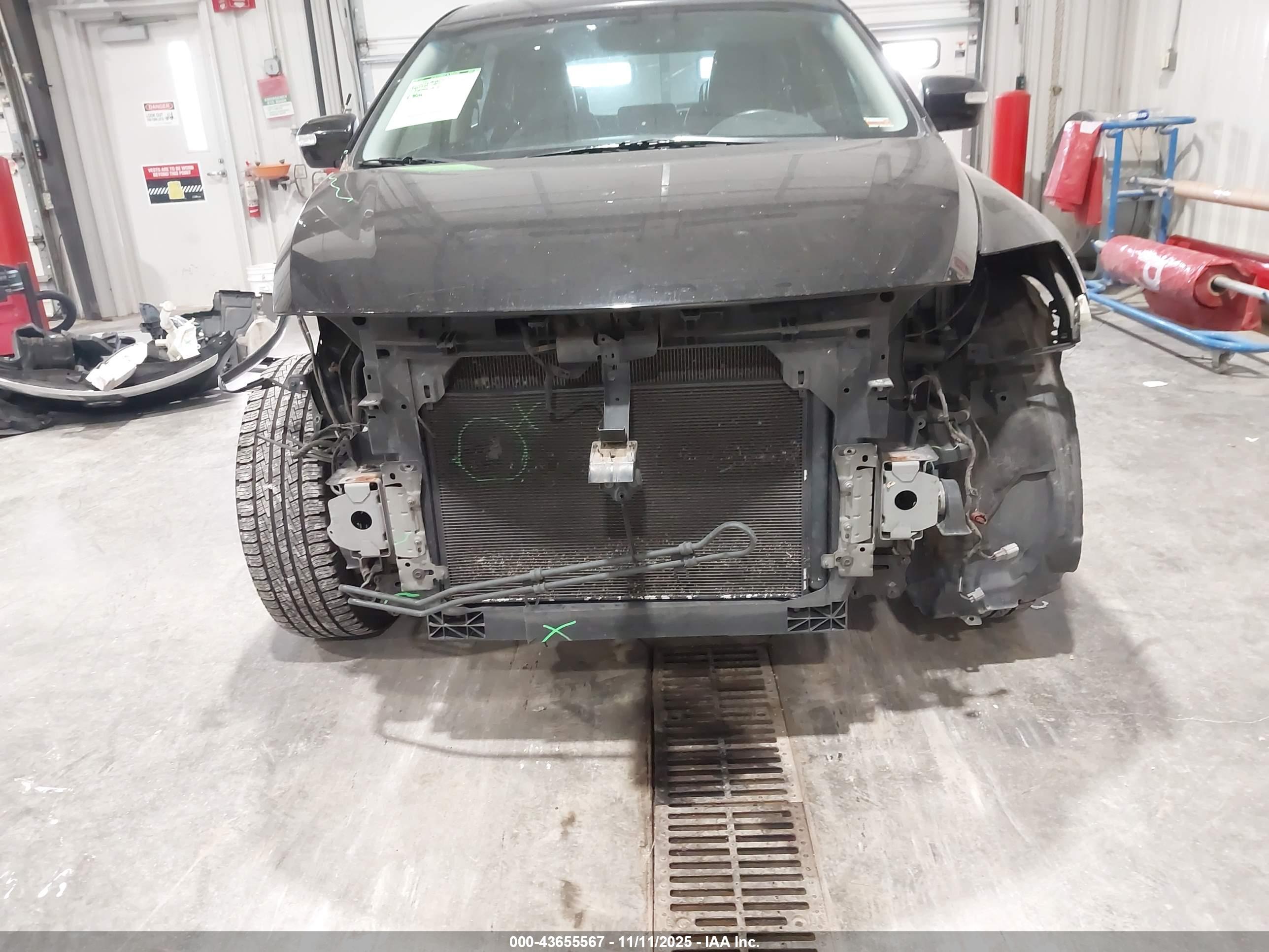 MAZDA CX-9 image 6