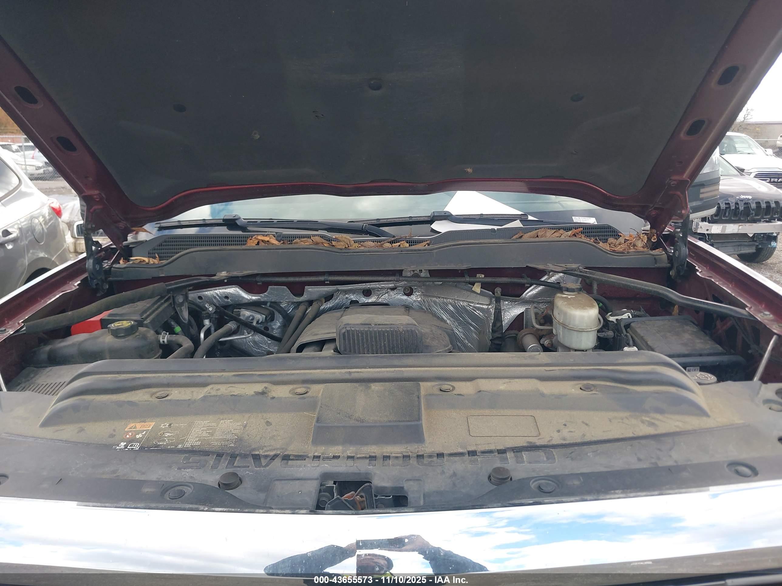 CHEVROLET SILVERADO image 10