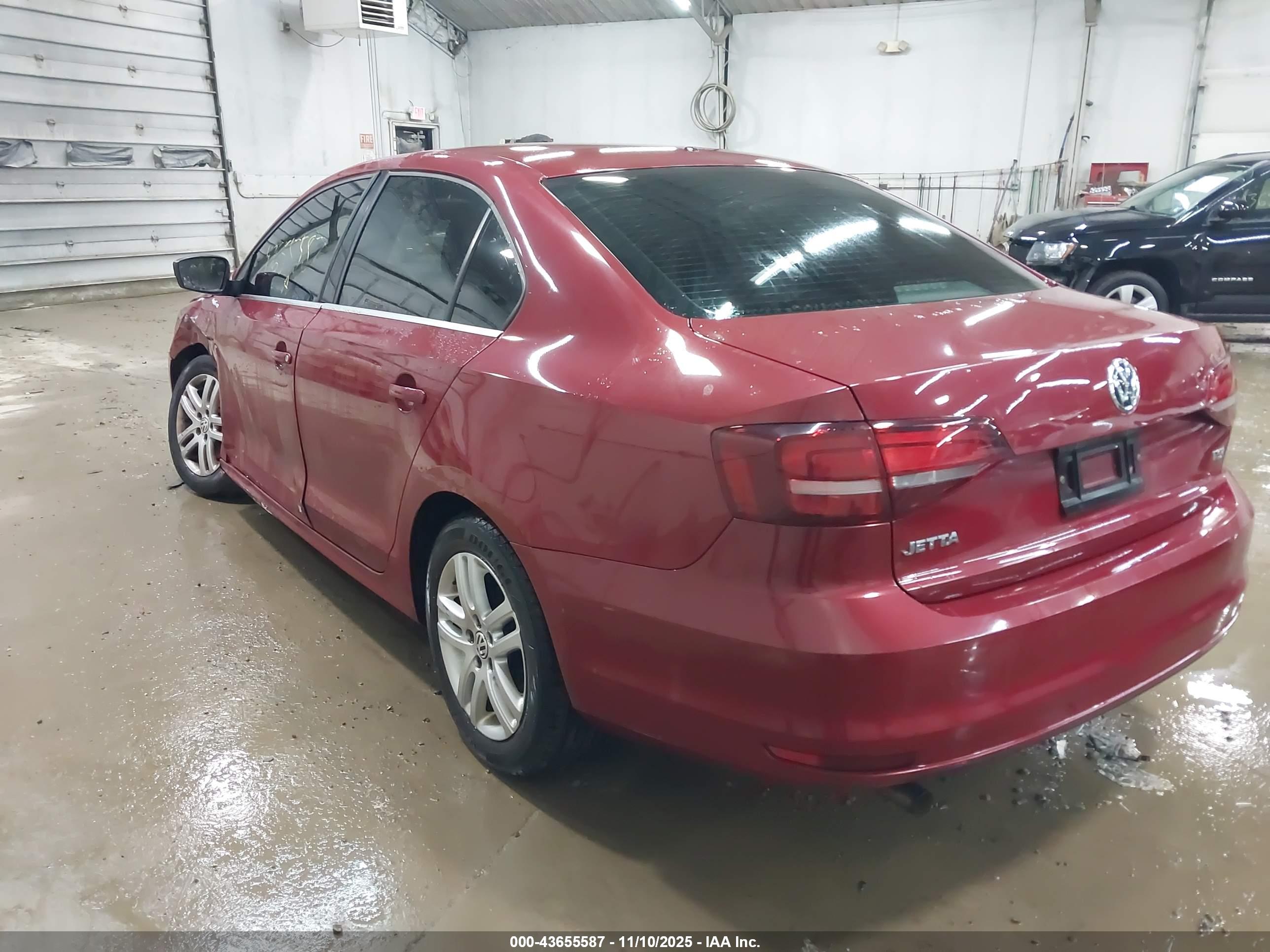 VOLKSWAGEN JETTA image 3