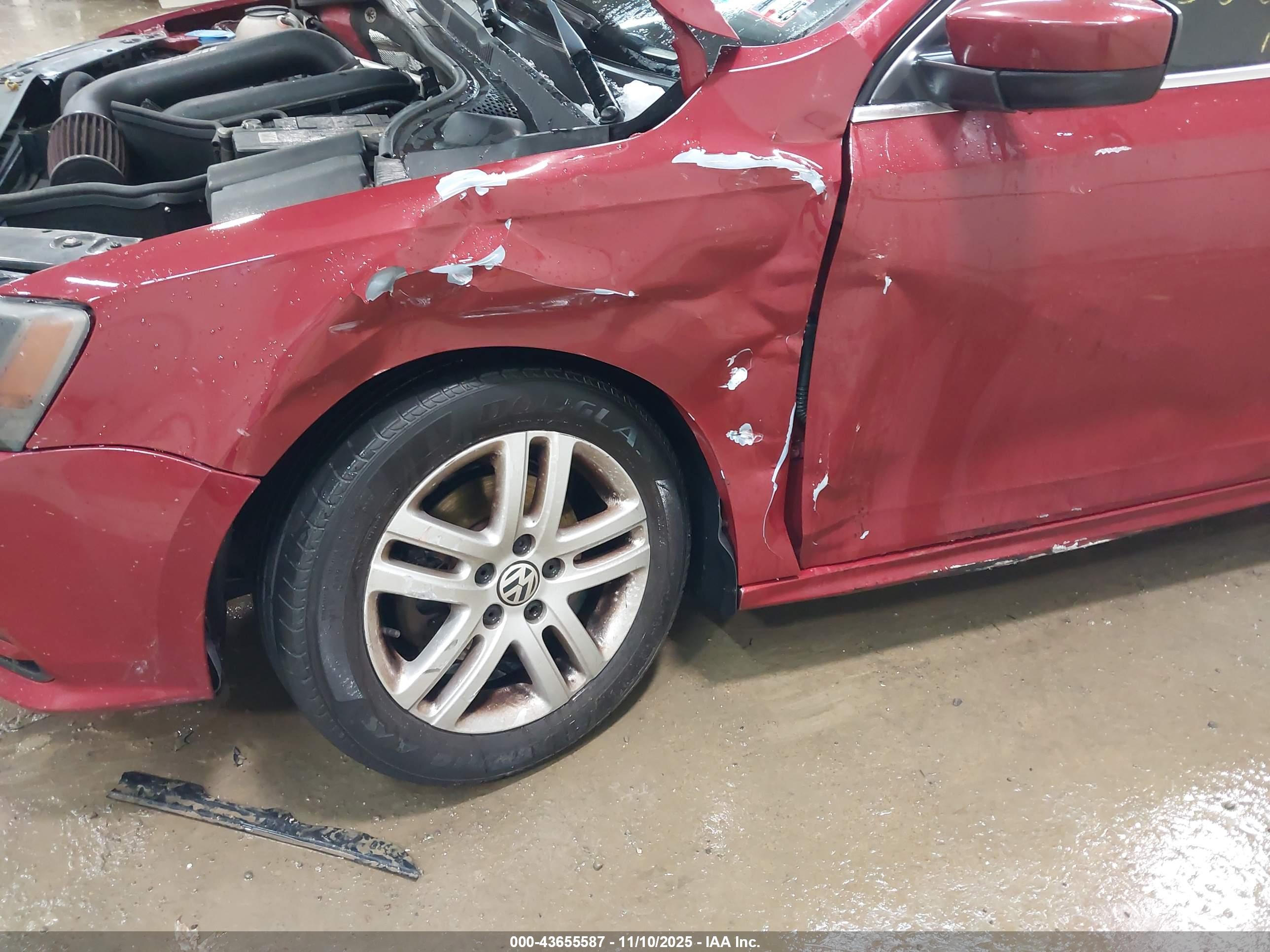 VOLKSWAGEN JETTA image 6