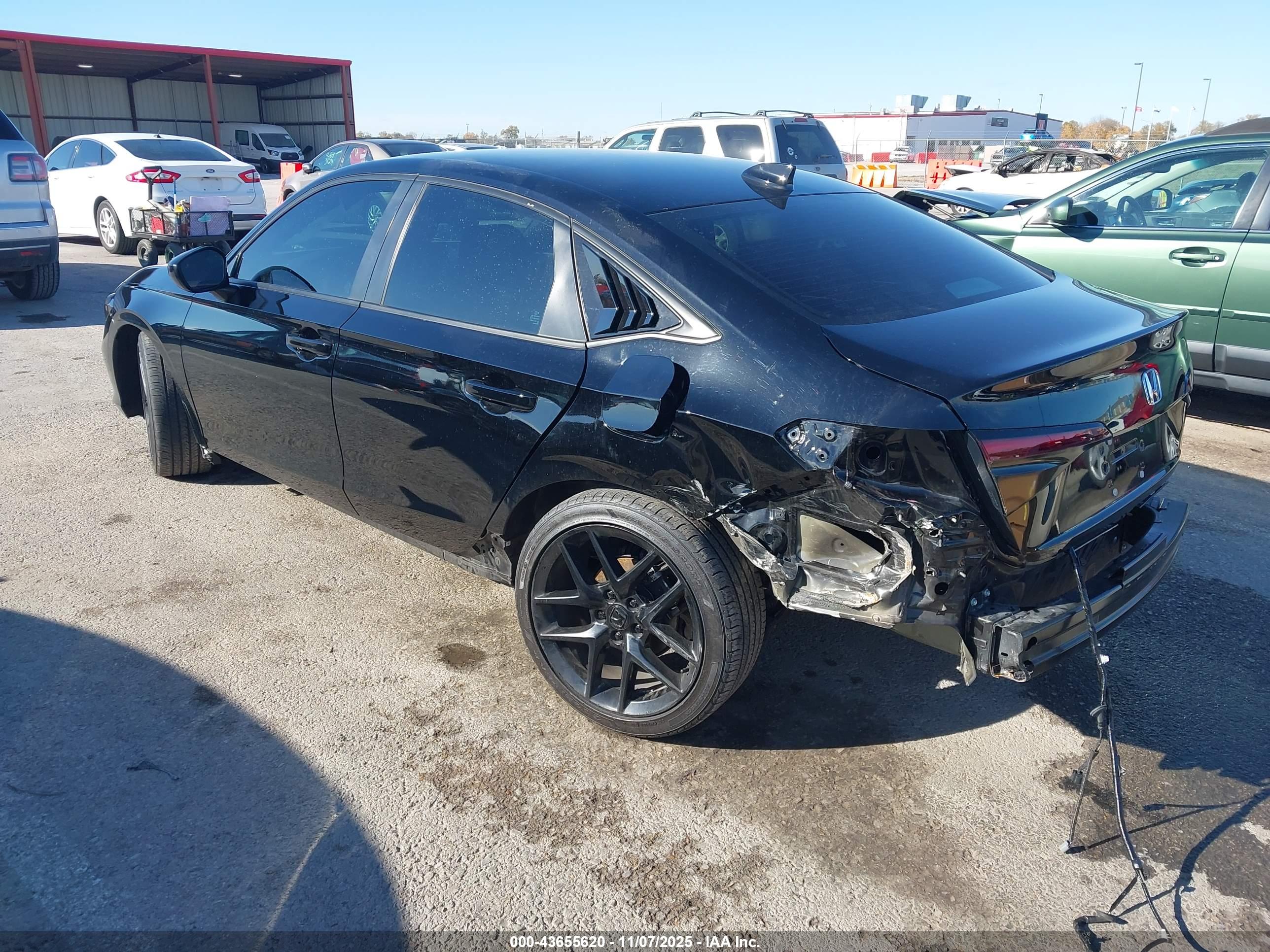 HONDA CIVIC image 3