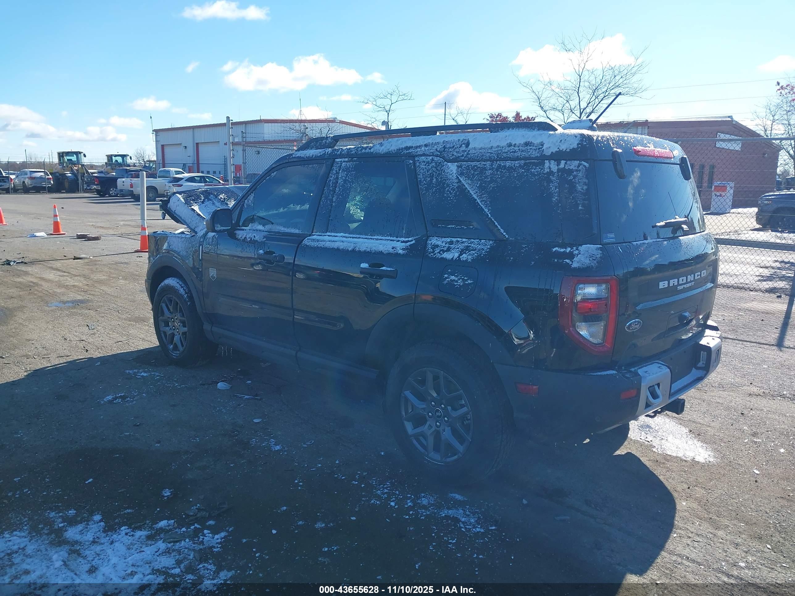 FORD BRONCO image 3