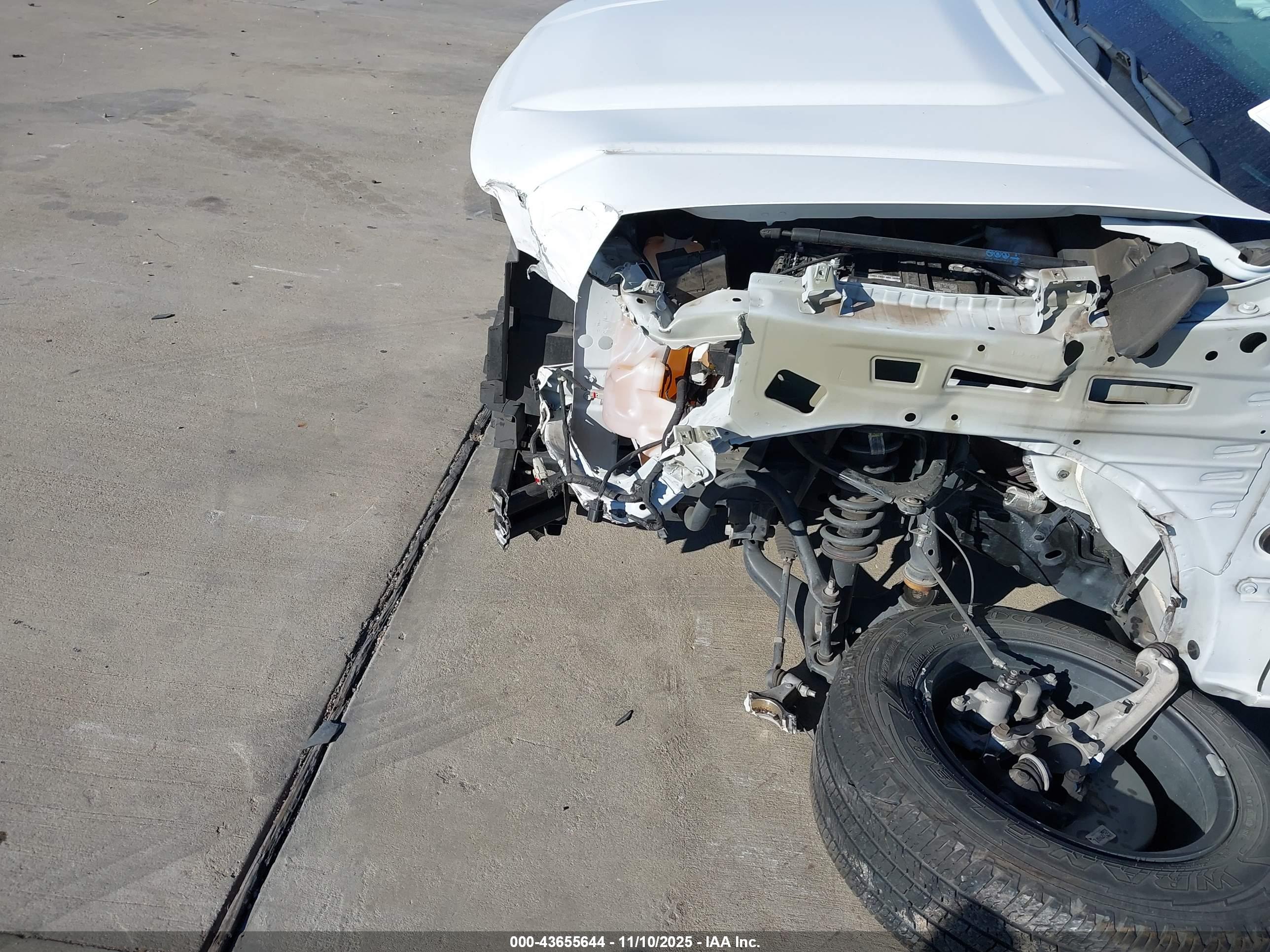 GMC CANYON image 6