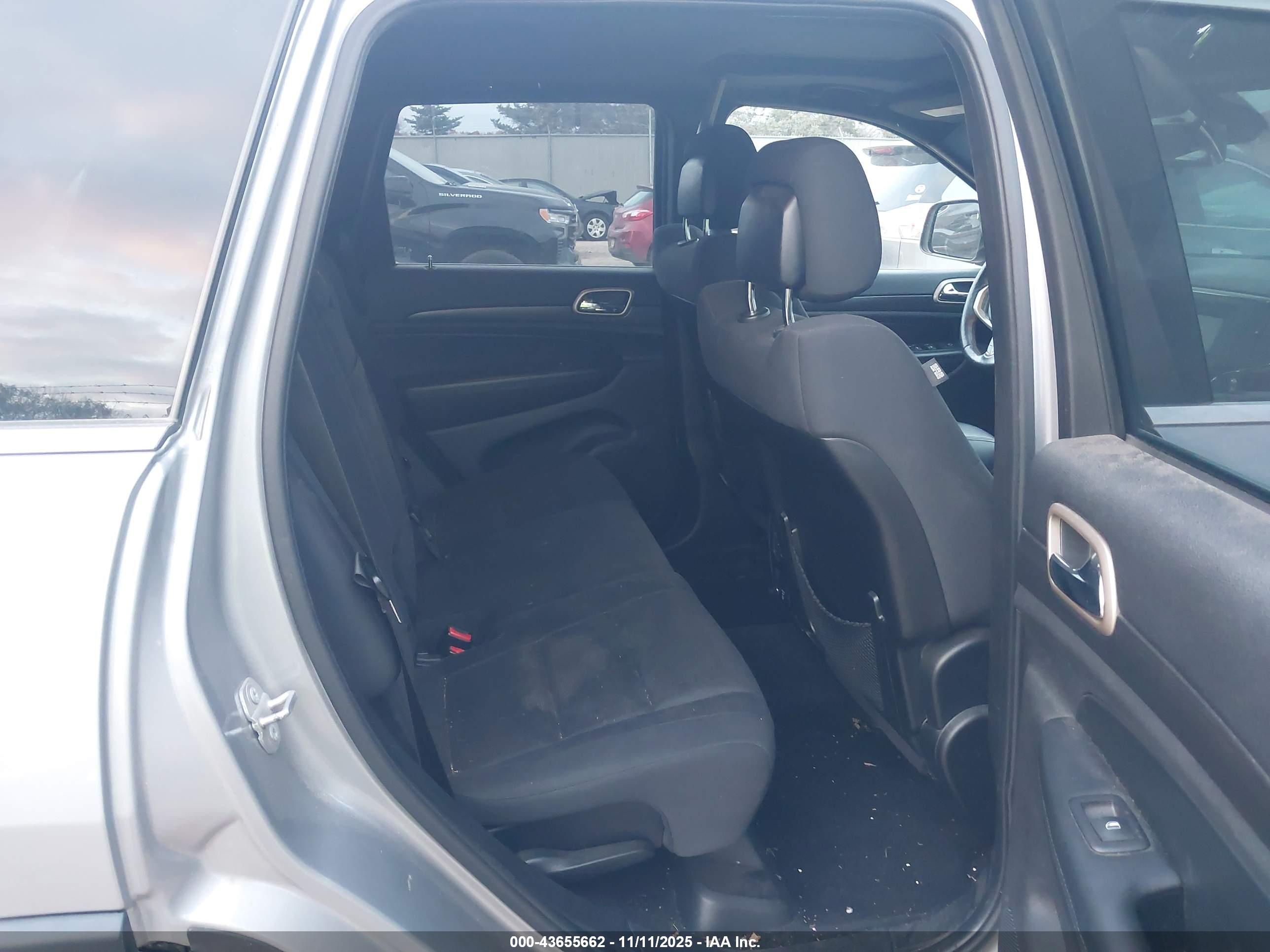 JEEP GRAND image 8