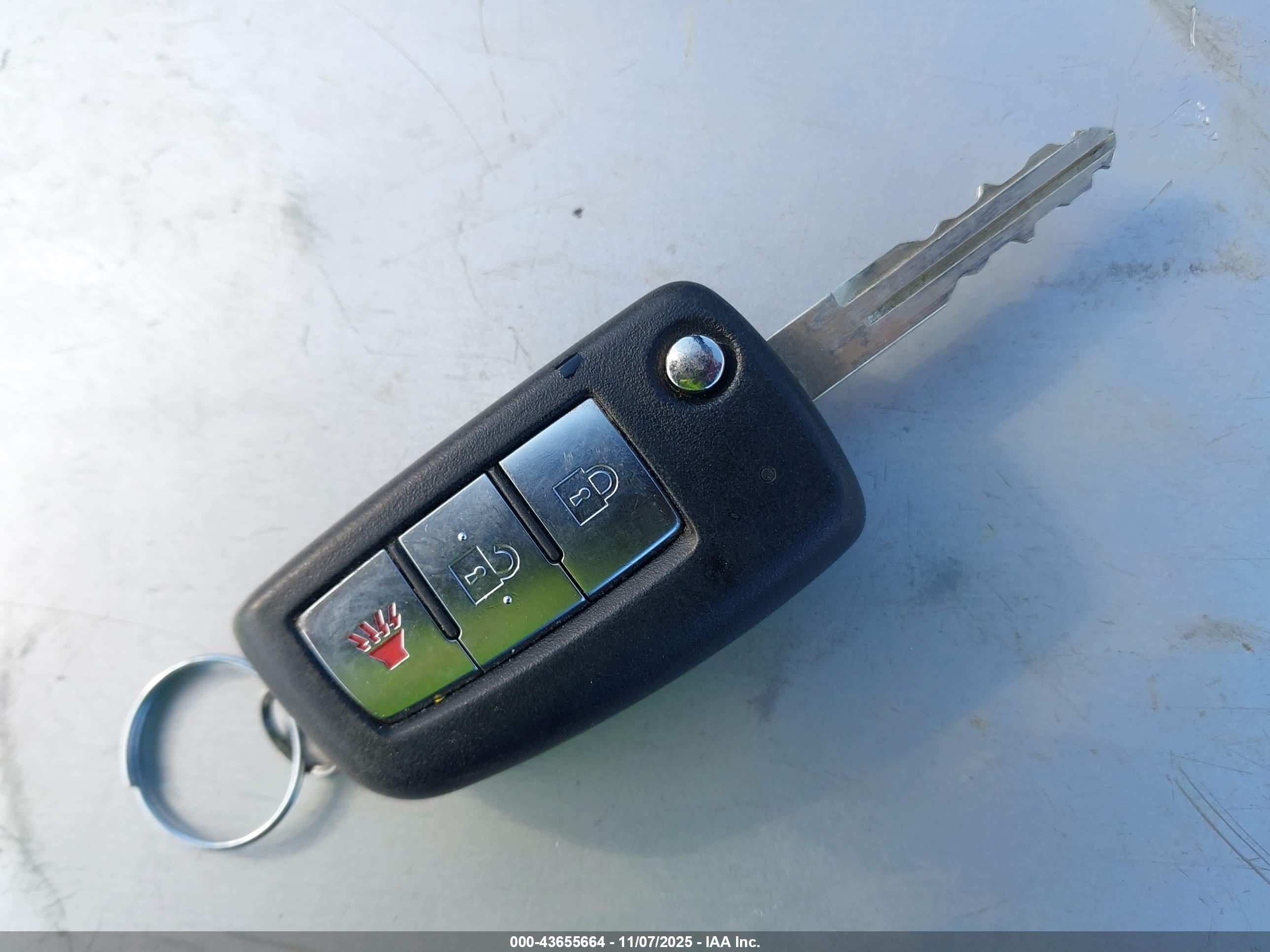 NISSAN ROGUE image 11