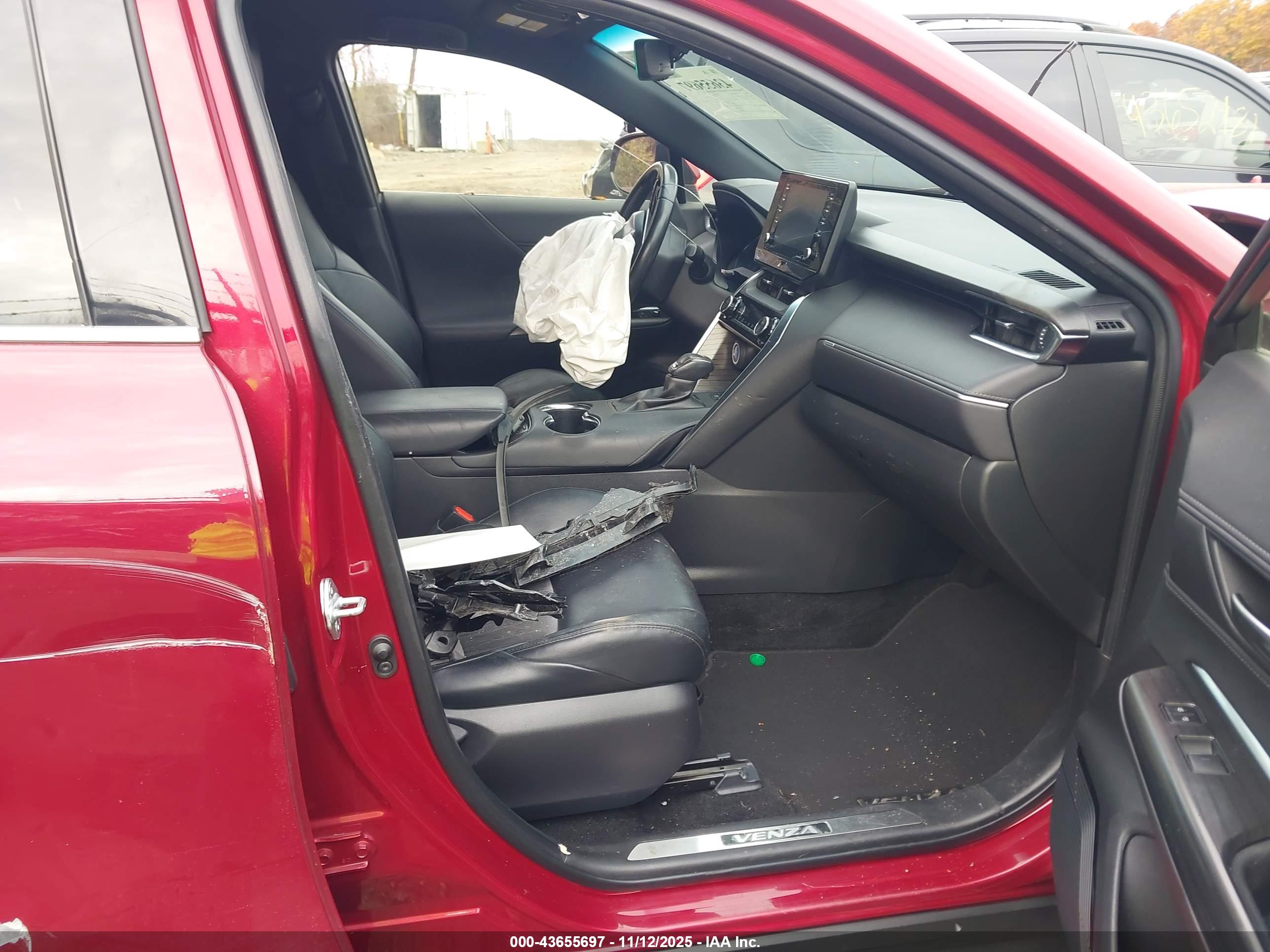 TOYOTA VENZA image 5