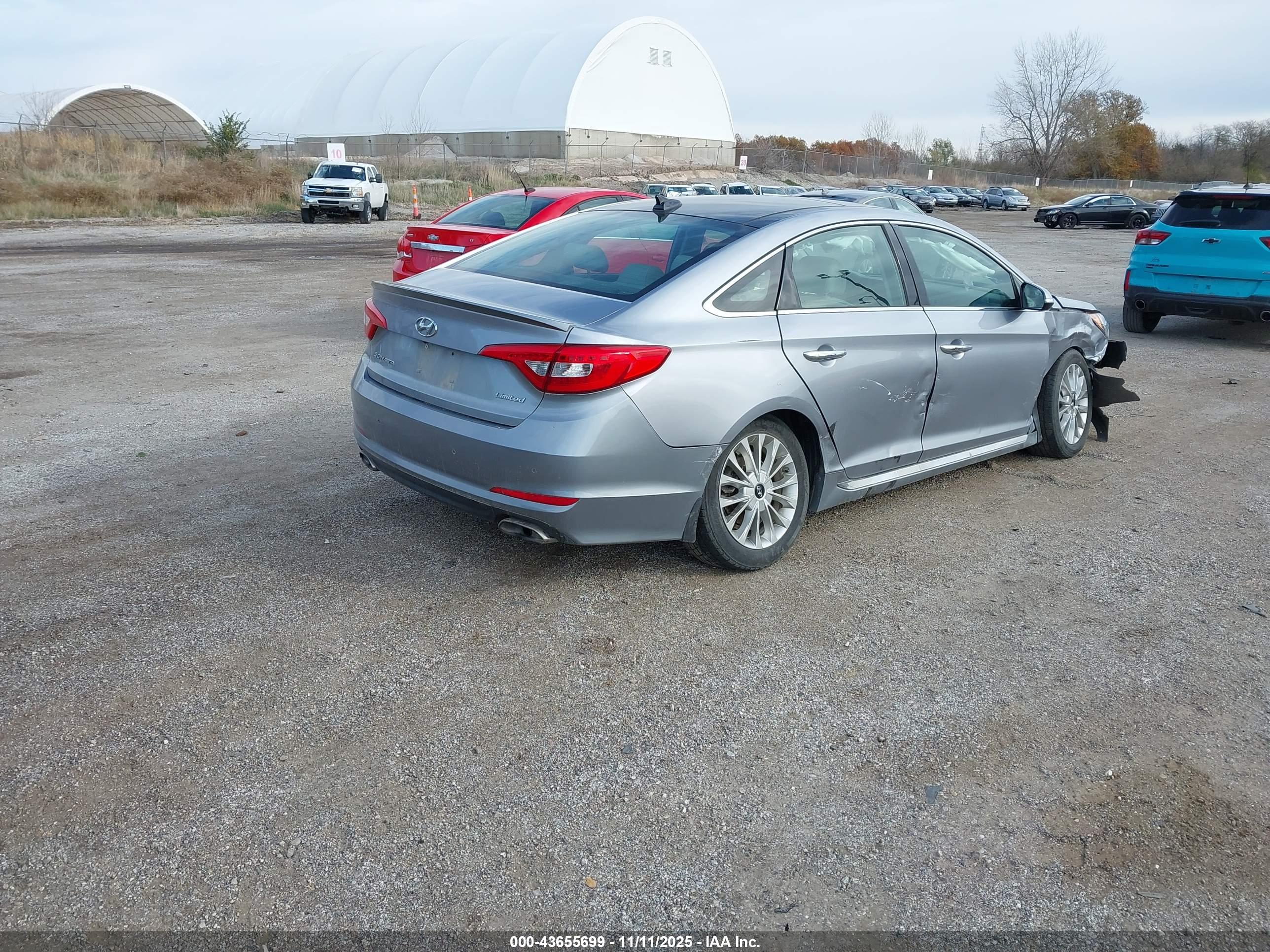 HYUNDAI SONATA image 4