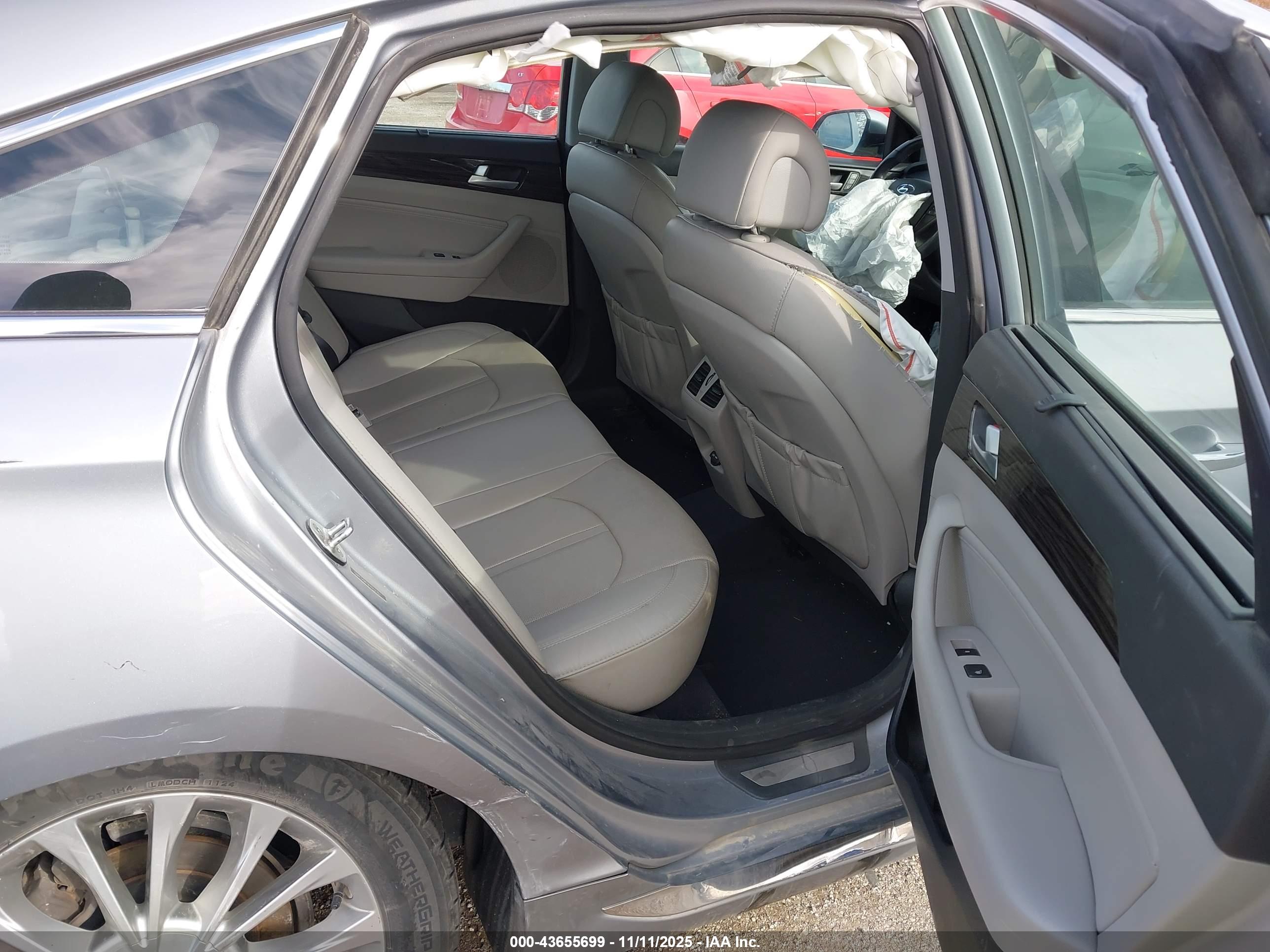 HYUNDAI SONATA image 8