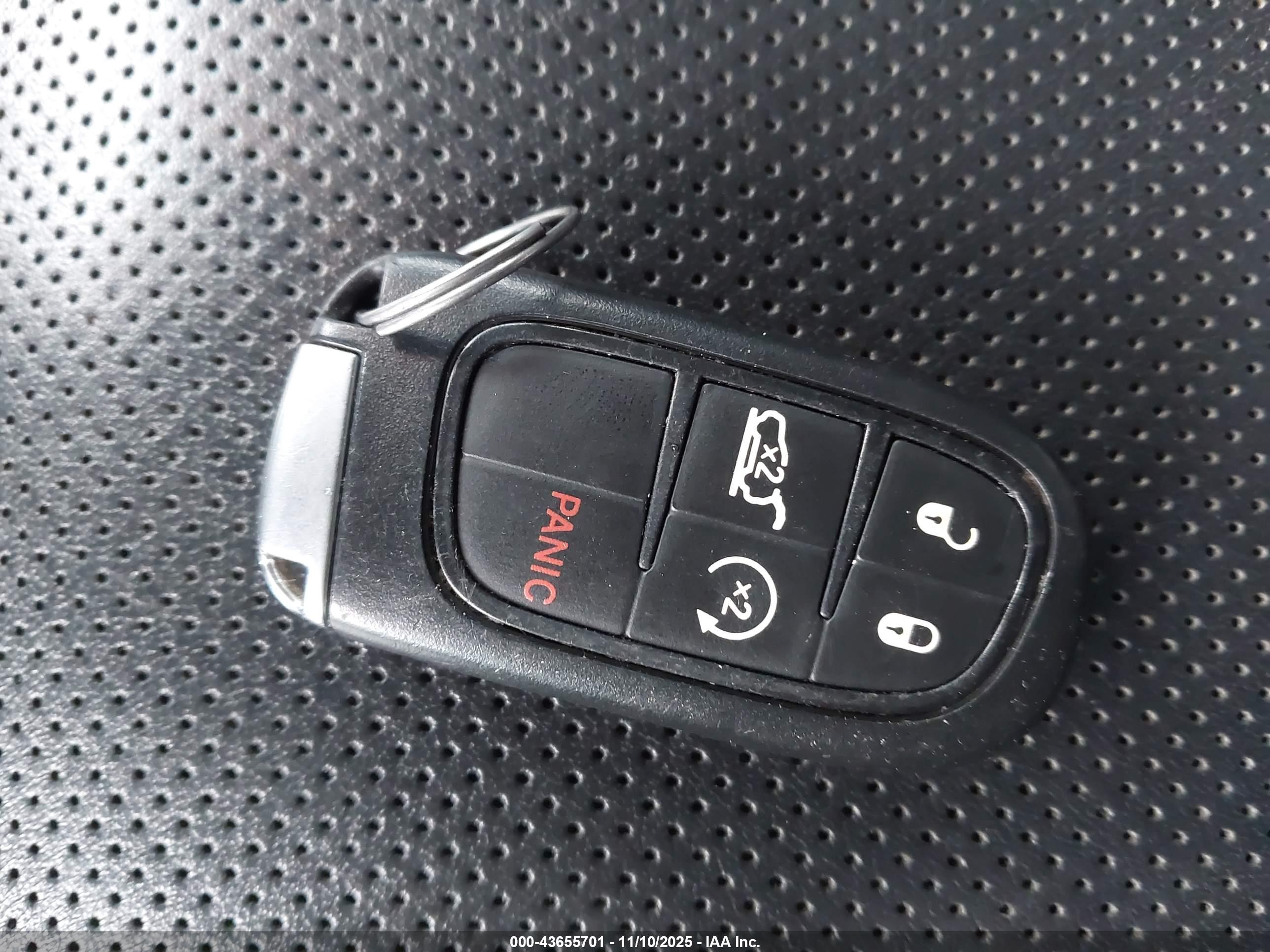 JEEP CHEROKEE image 11