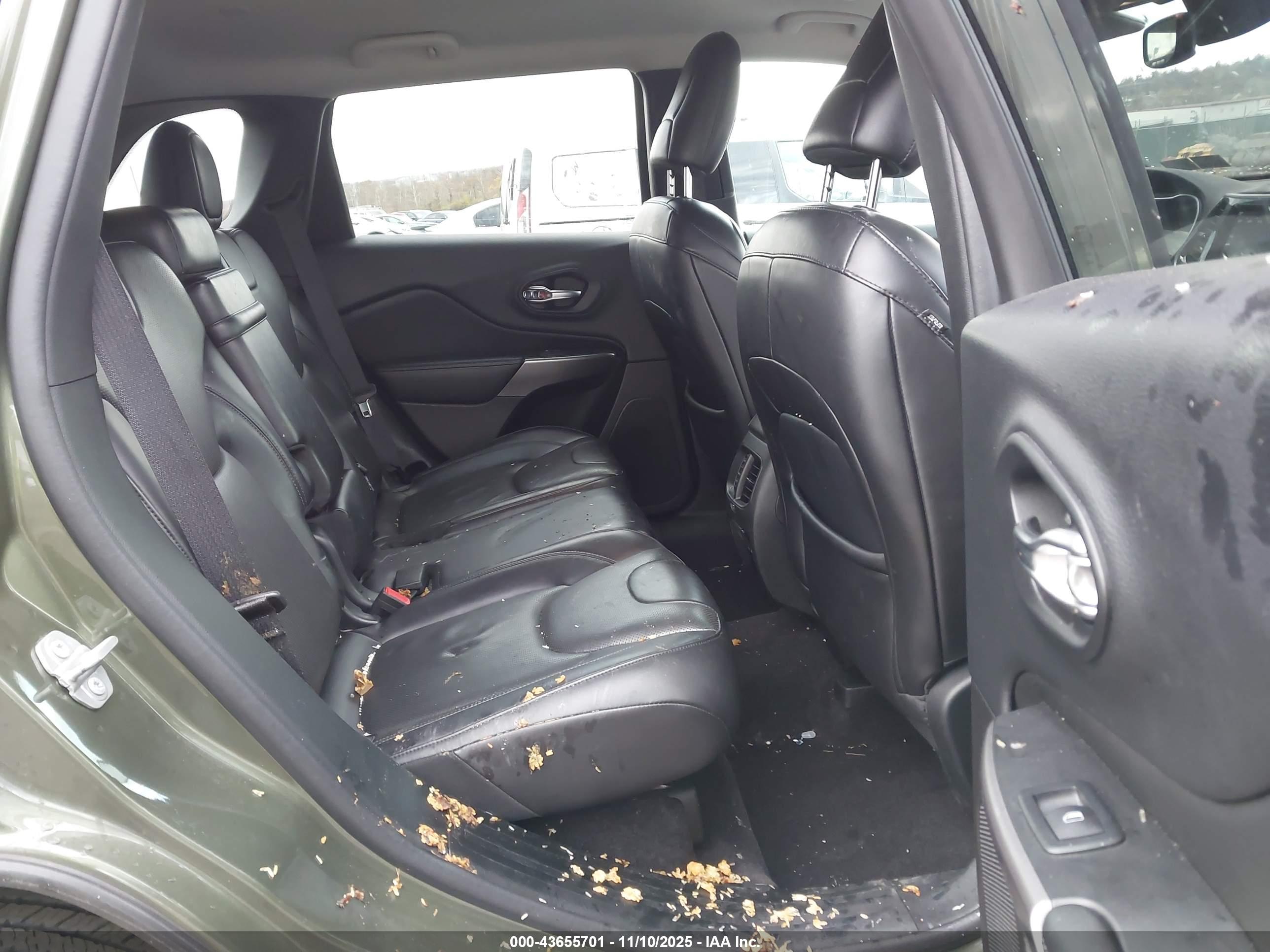 JEEP CHEROKEE image 8