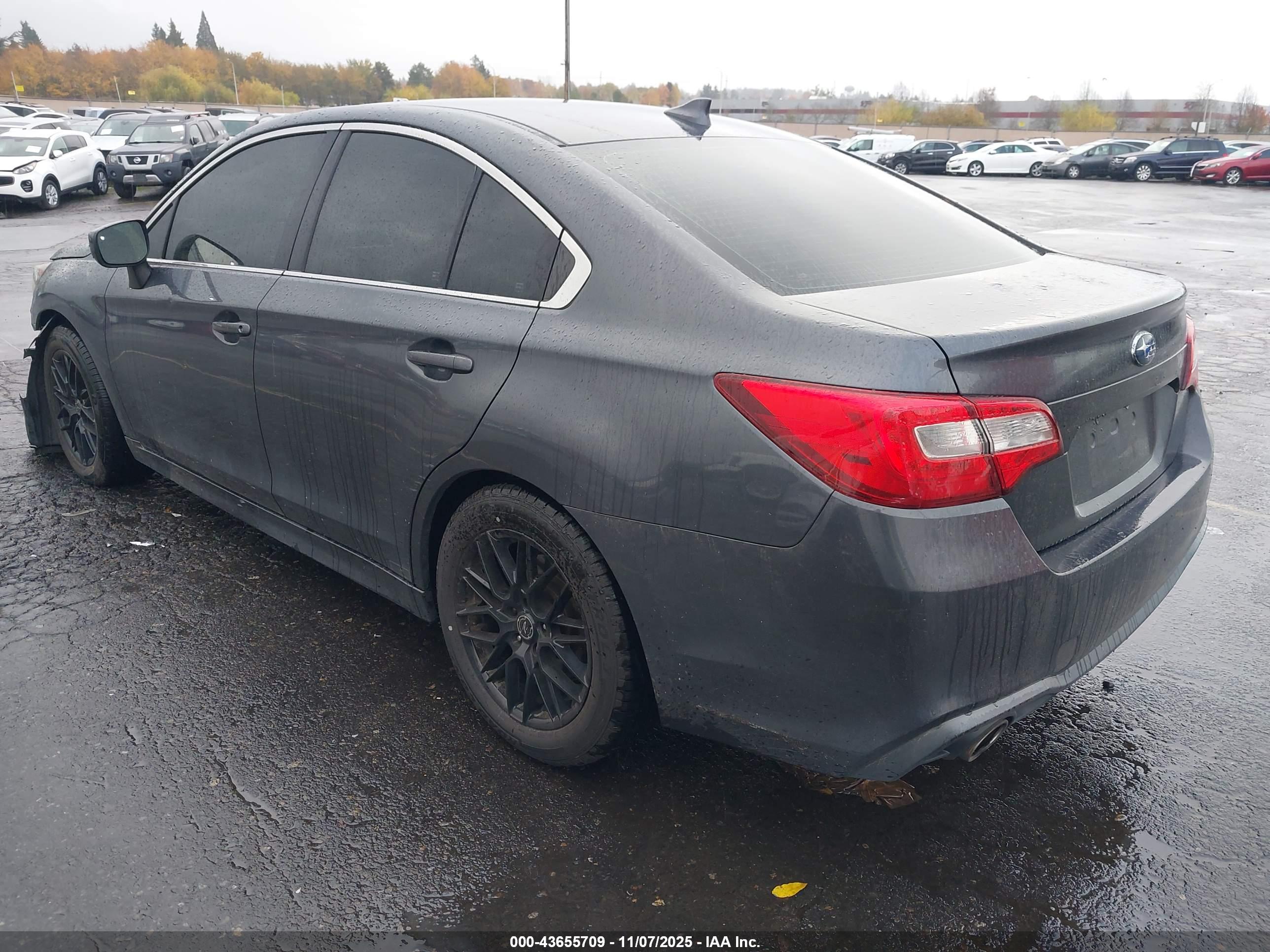 SUBARU LEGACY image 3