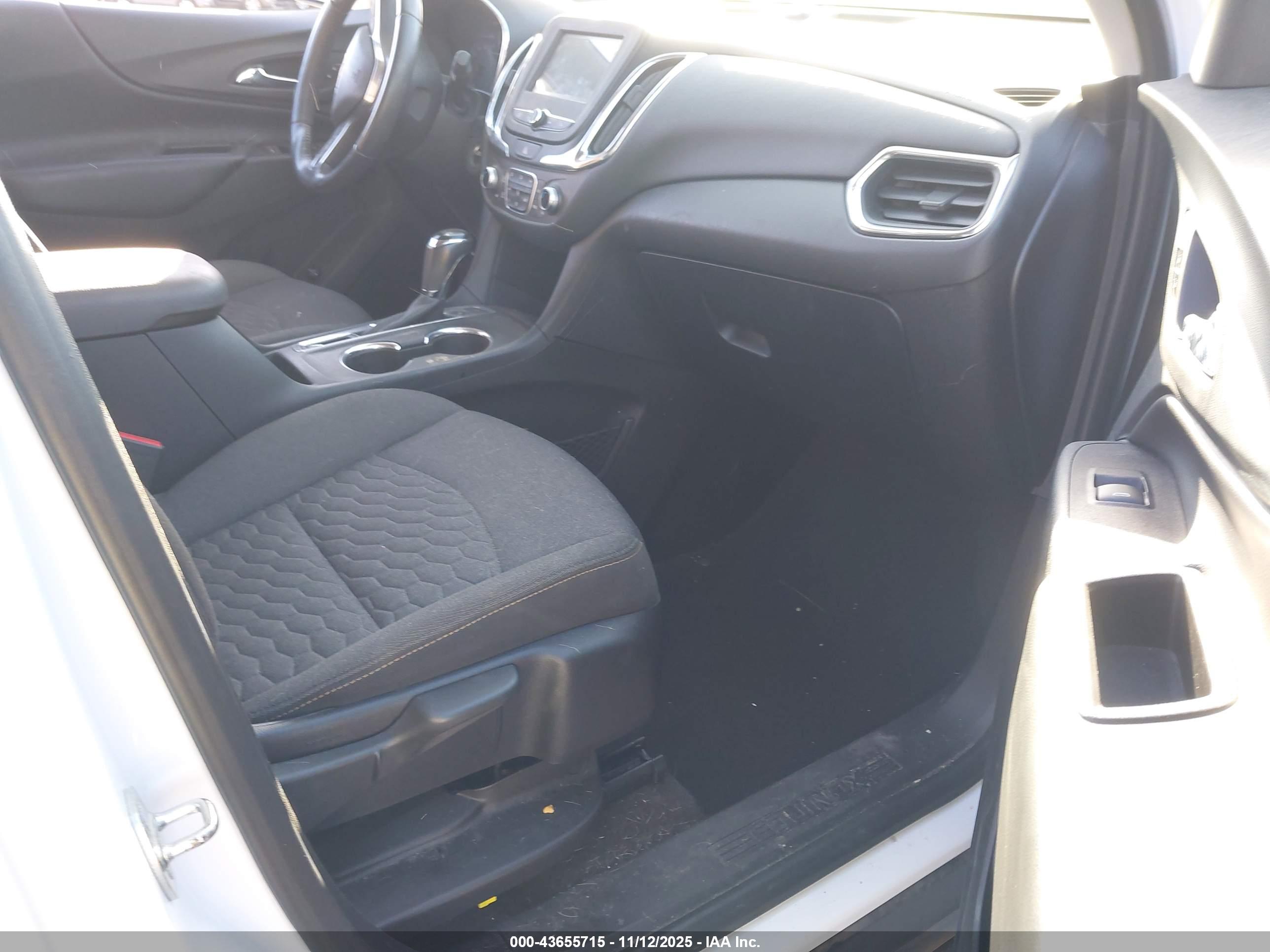 CHEVROLET EQUINOX image 5