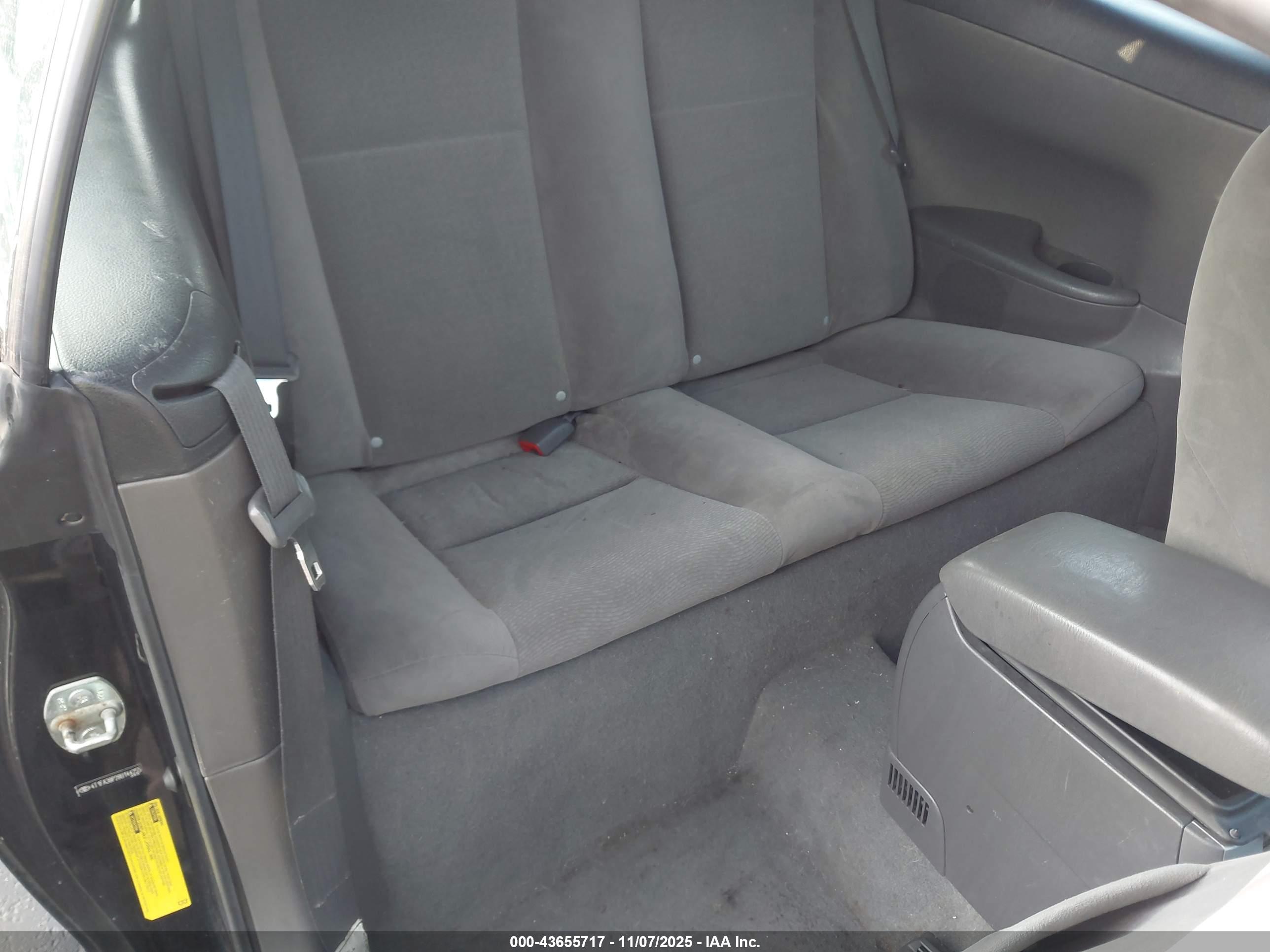 TOYOTA CAMRY image 8