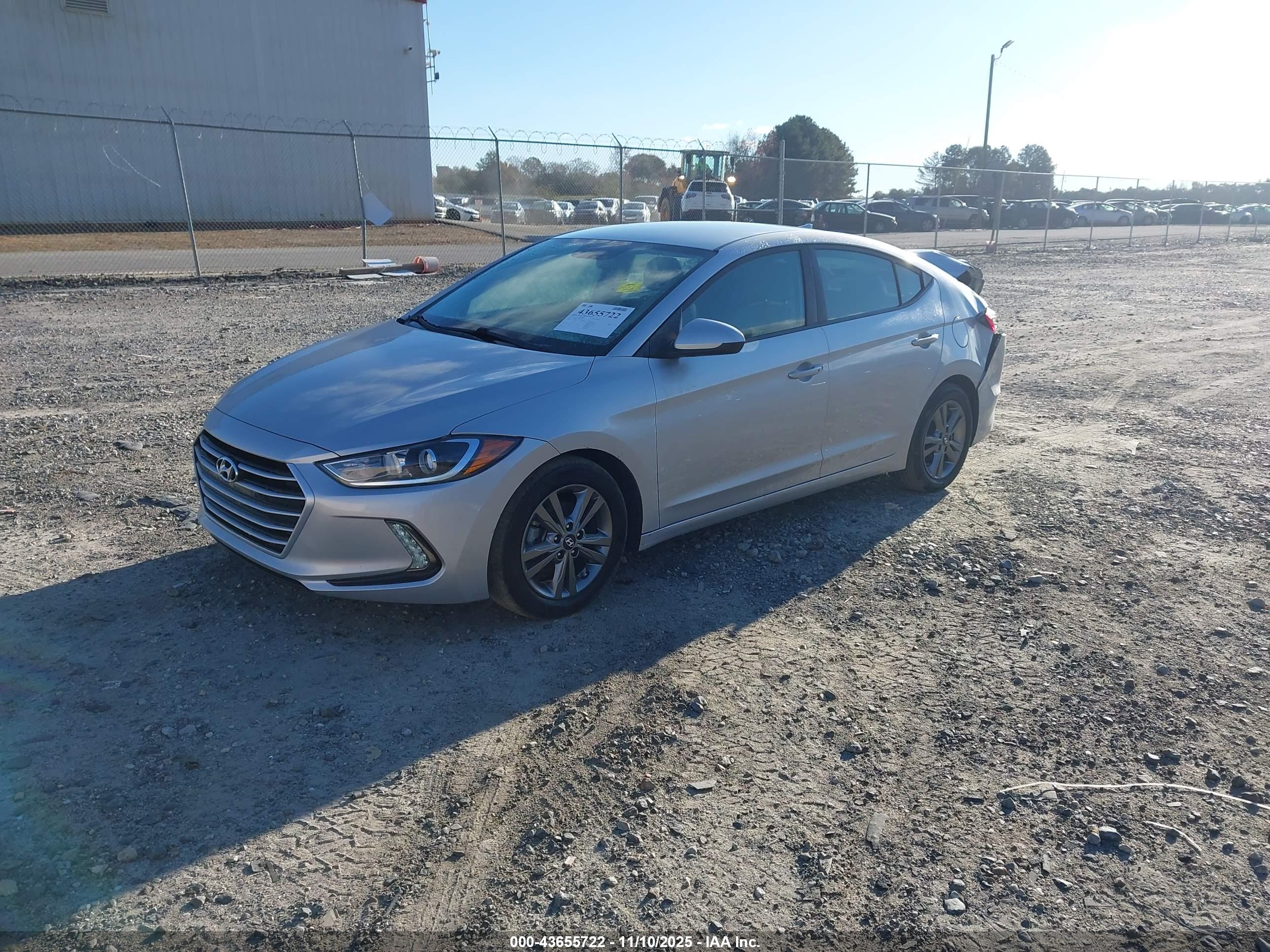 HYUNDAI ELANTRA image 2