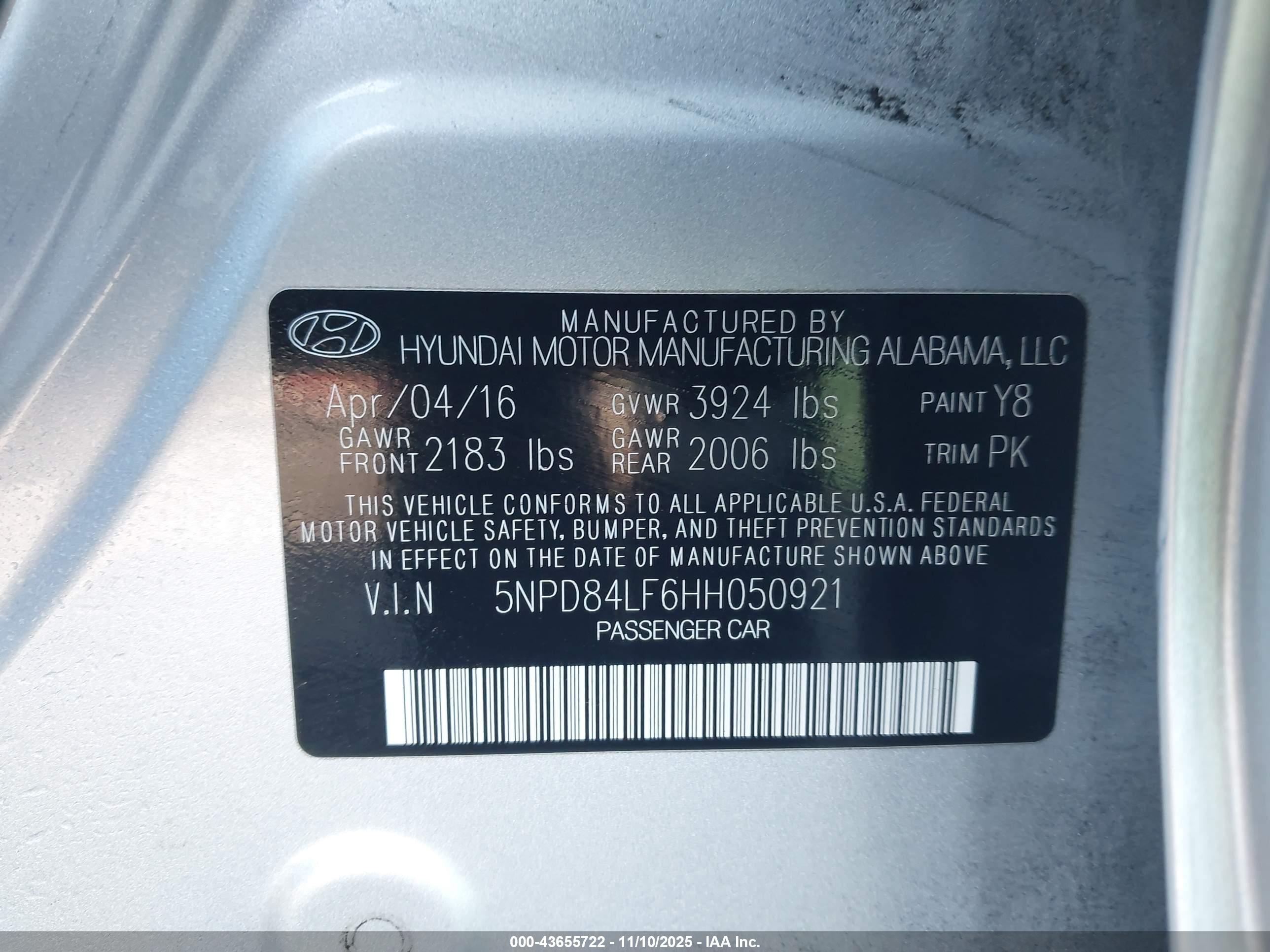 HYUNDAI ELANTRA image 9
