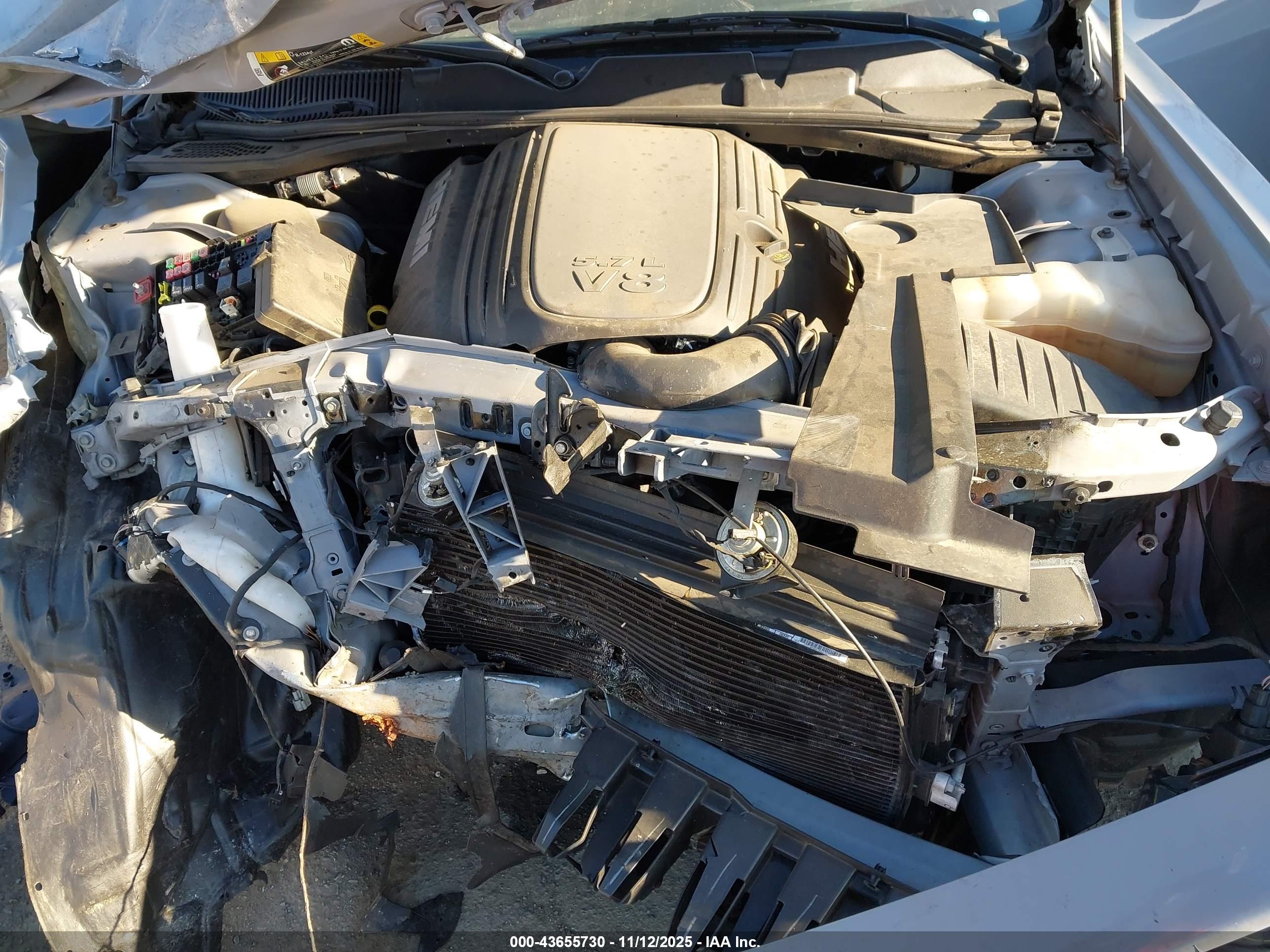 DODGE CHALLENGER image 10