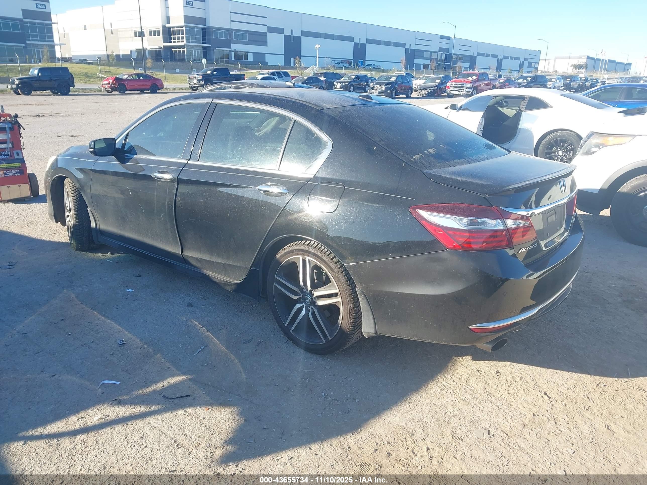 HONDA ACCORD image 3