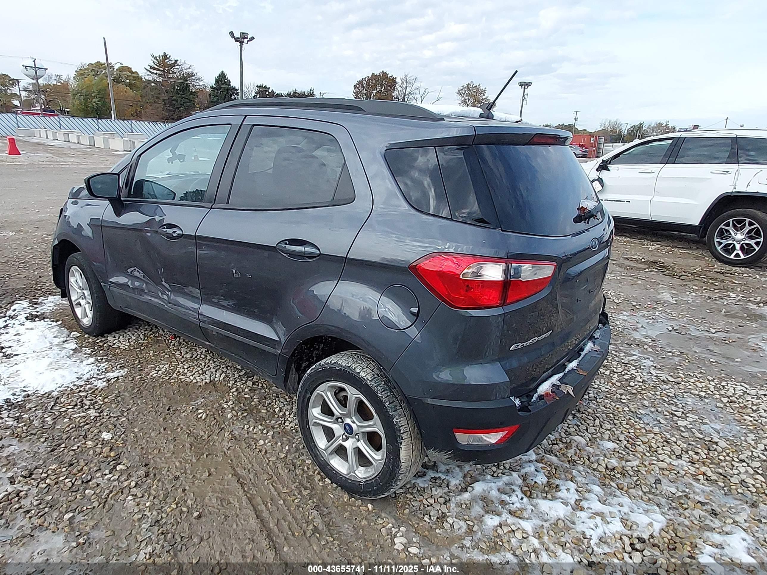 FORD ECOSPORT image 3
