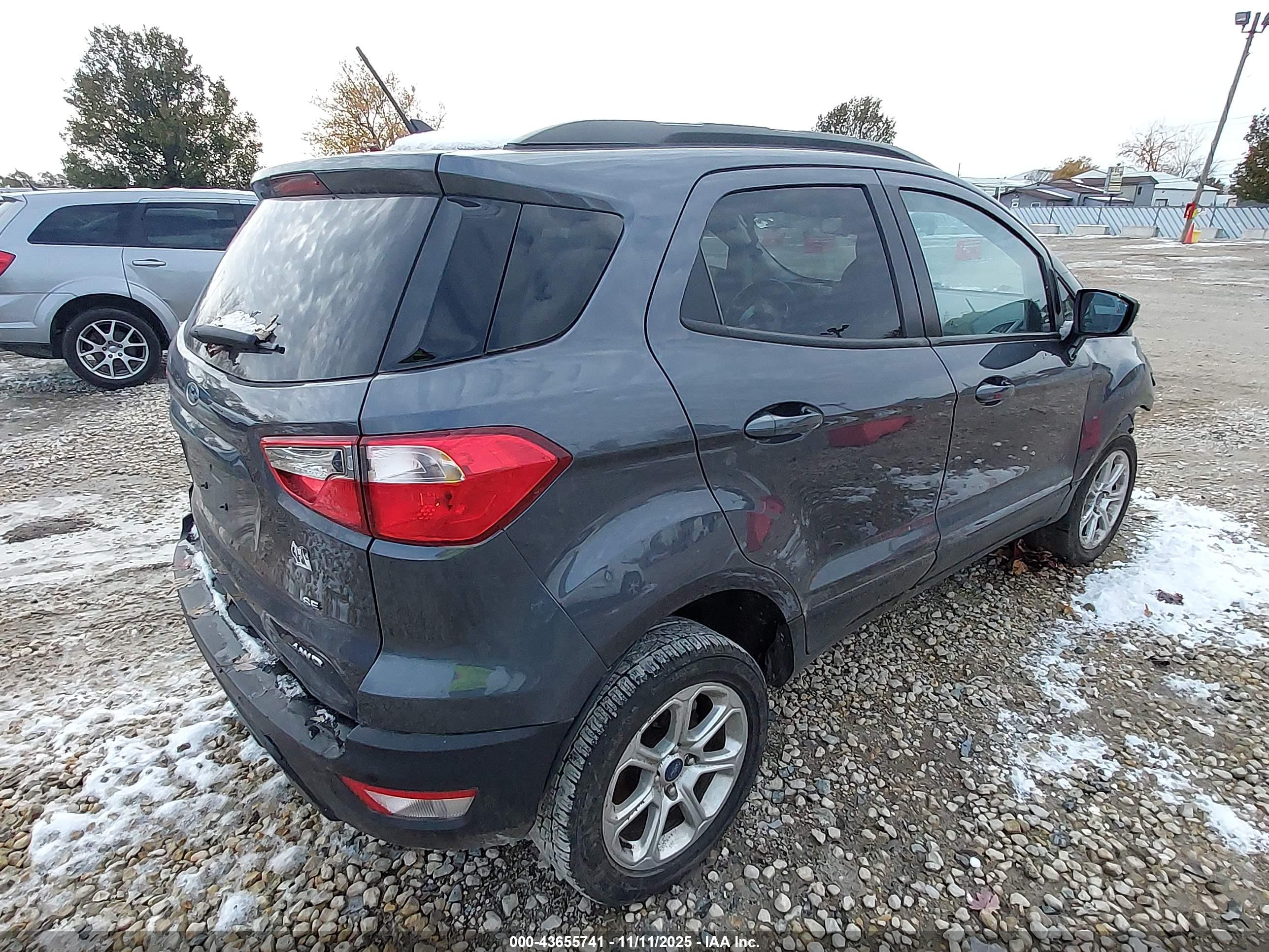 FORD ECOSPORT image 4