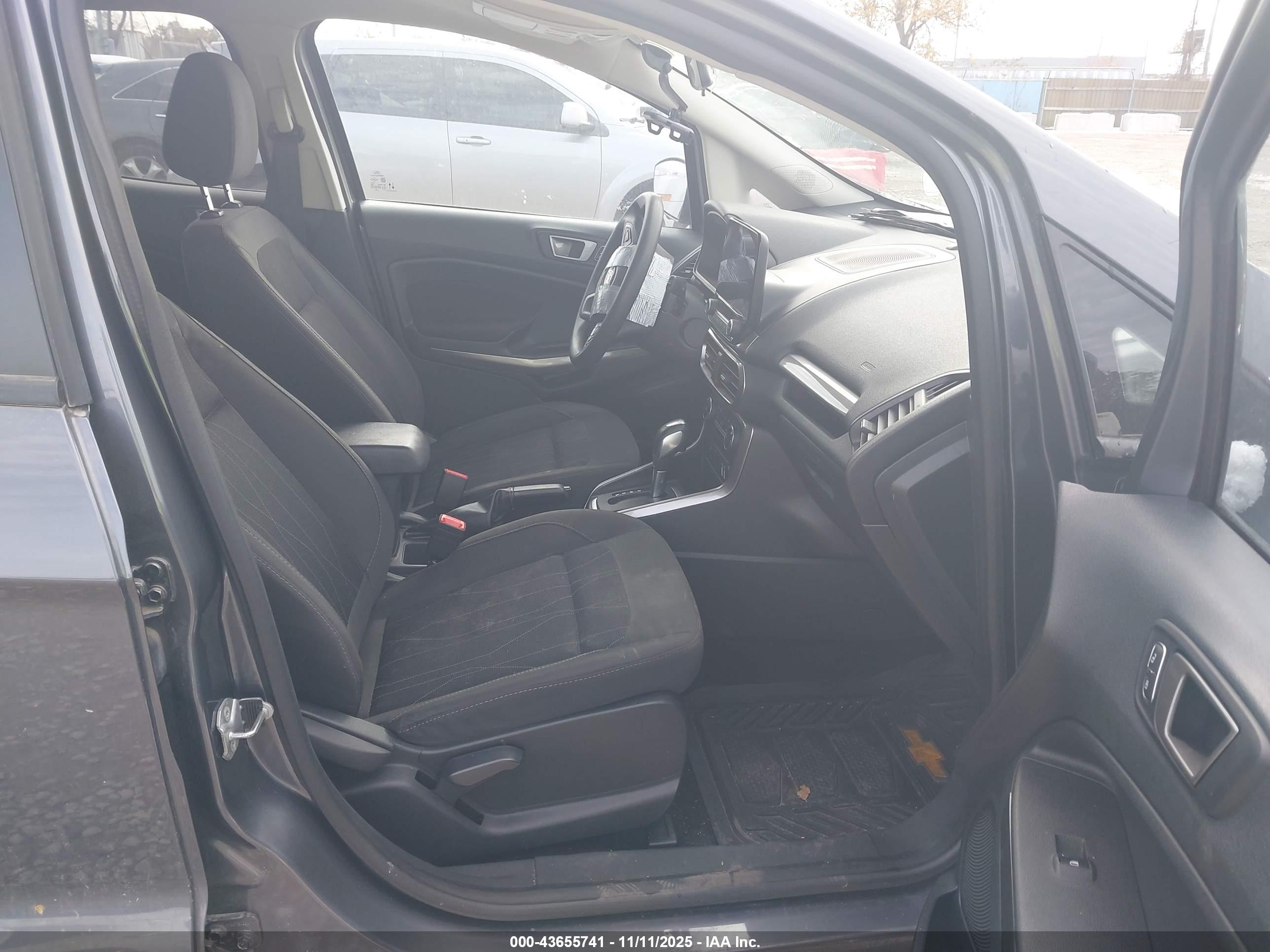 FORD ECOSPORT image 5
