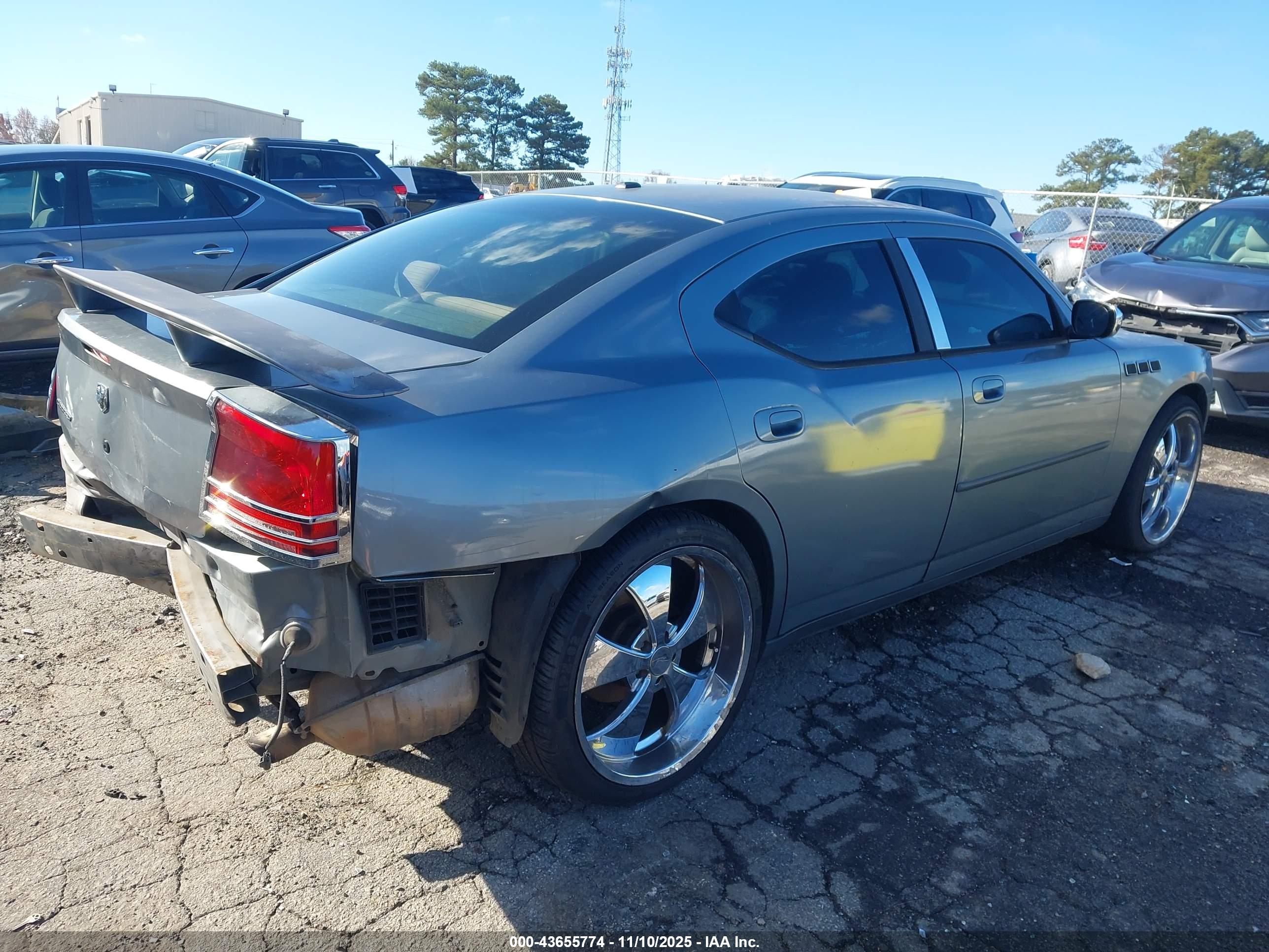 DODGE CHARGER image 4