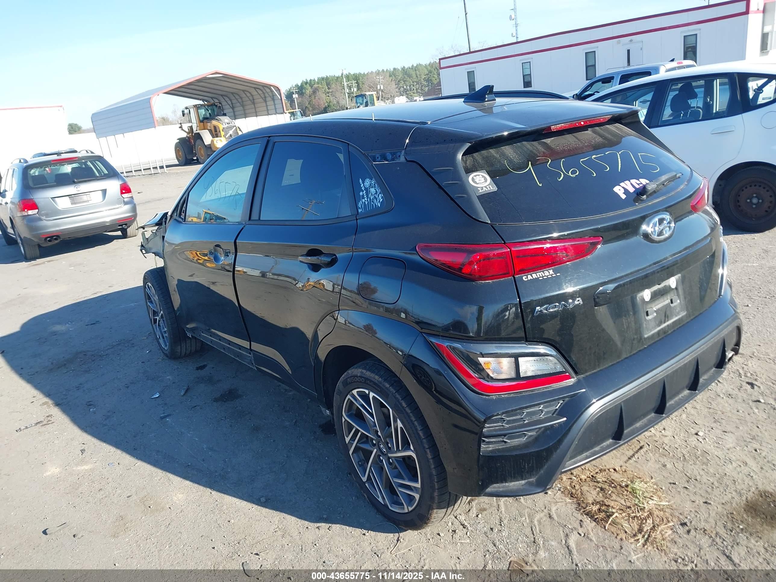 HYUNDAI KONA image 3