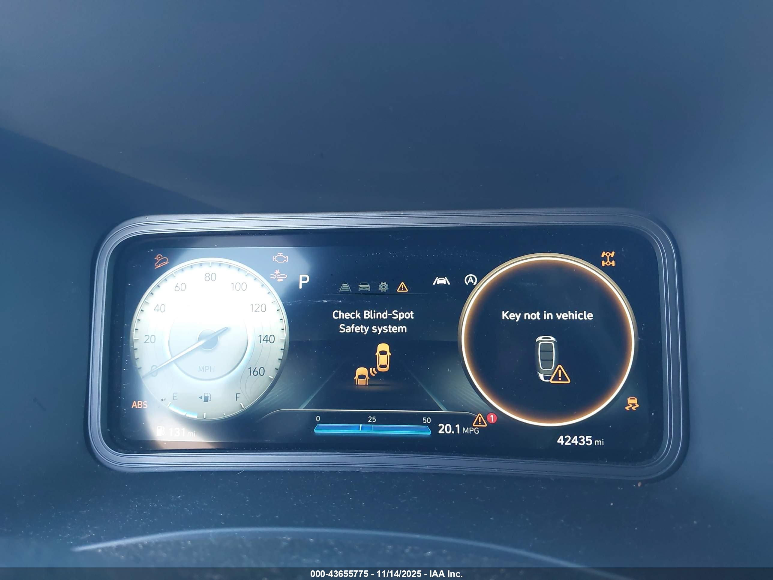 HYUNDAI KONA image 7