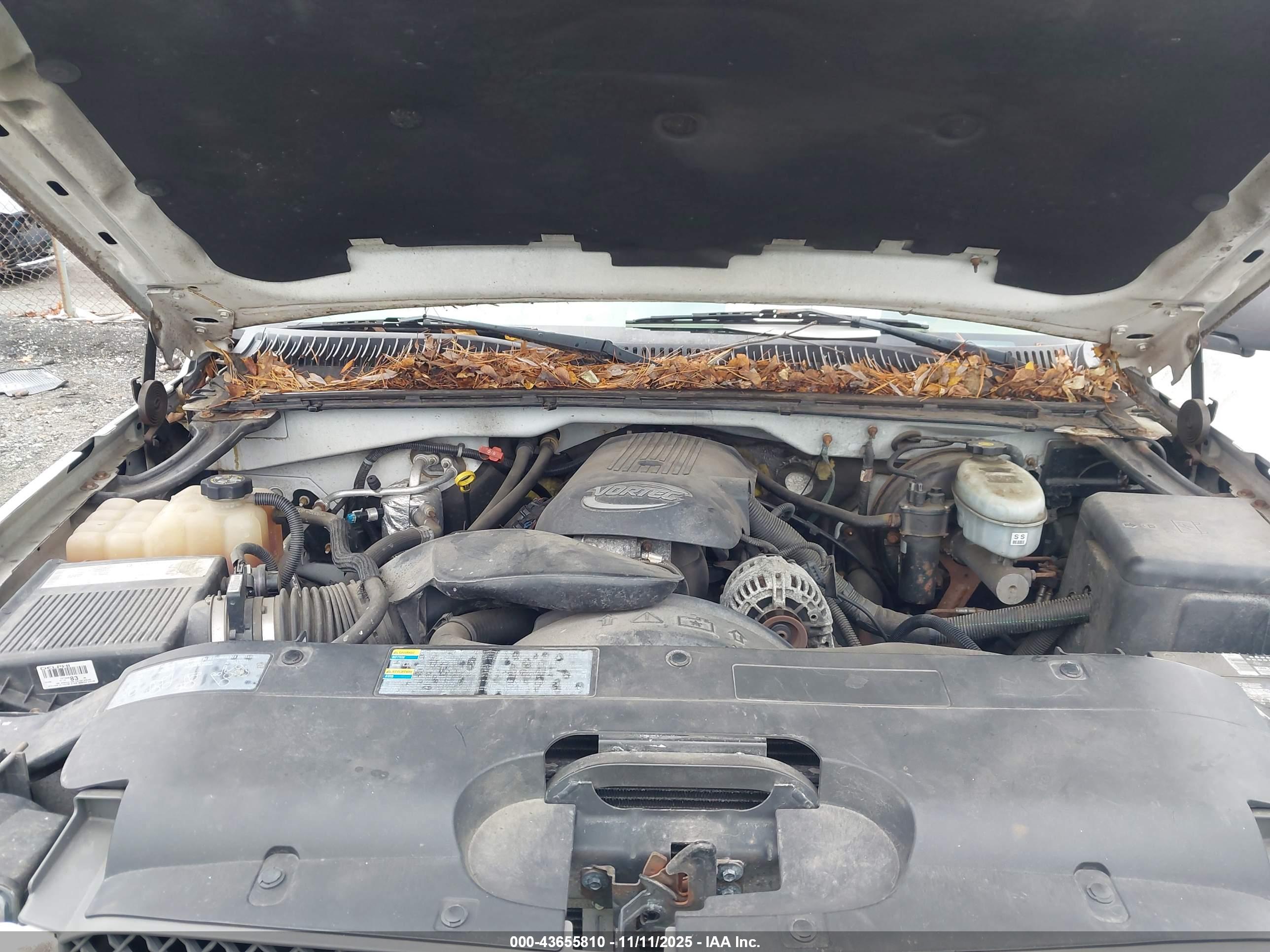 CHEVROLET SILVERADO image 10