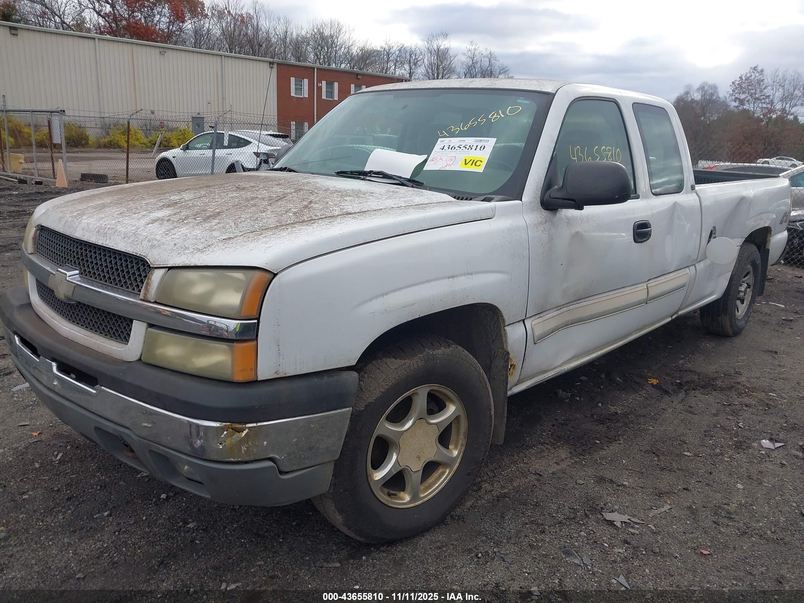 CHEVROLET SILVERADO image 2