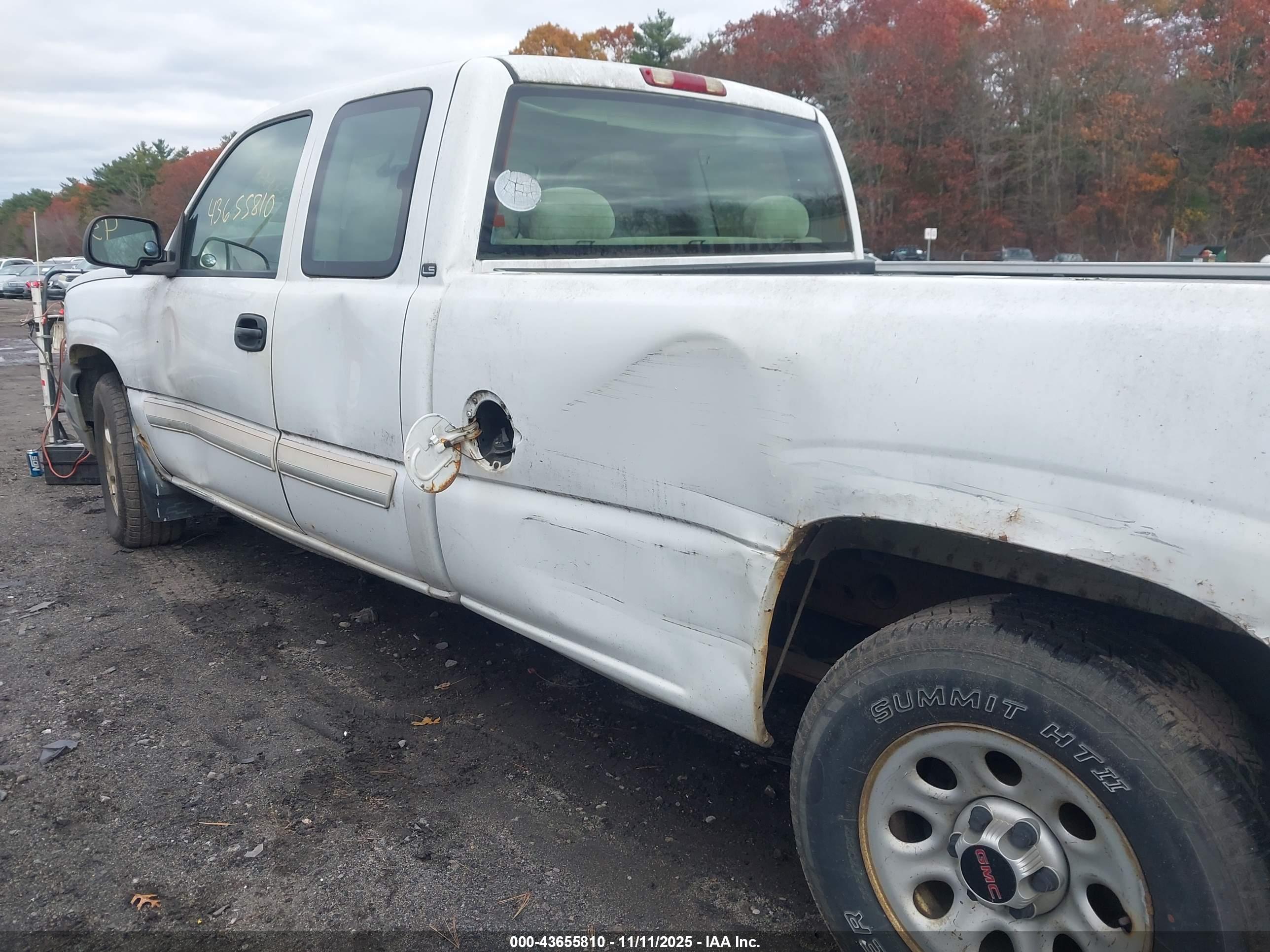 CHEVROLET SILVERADO image 6