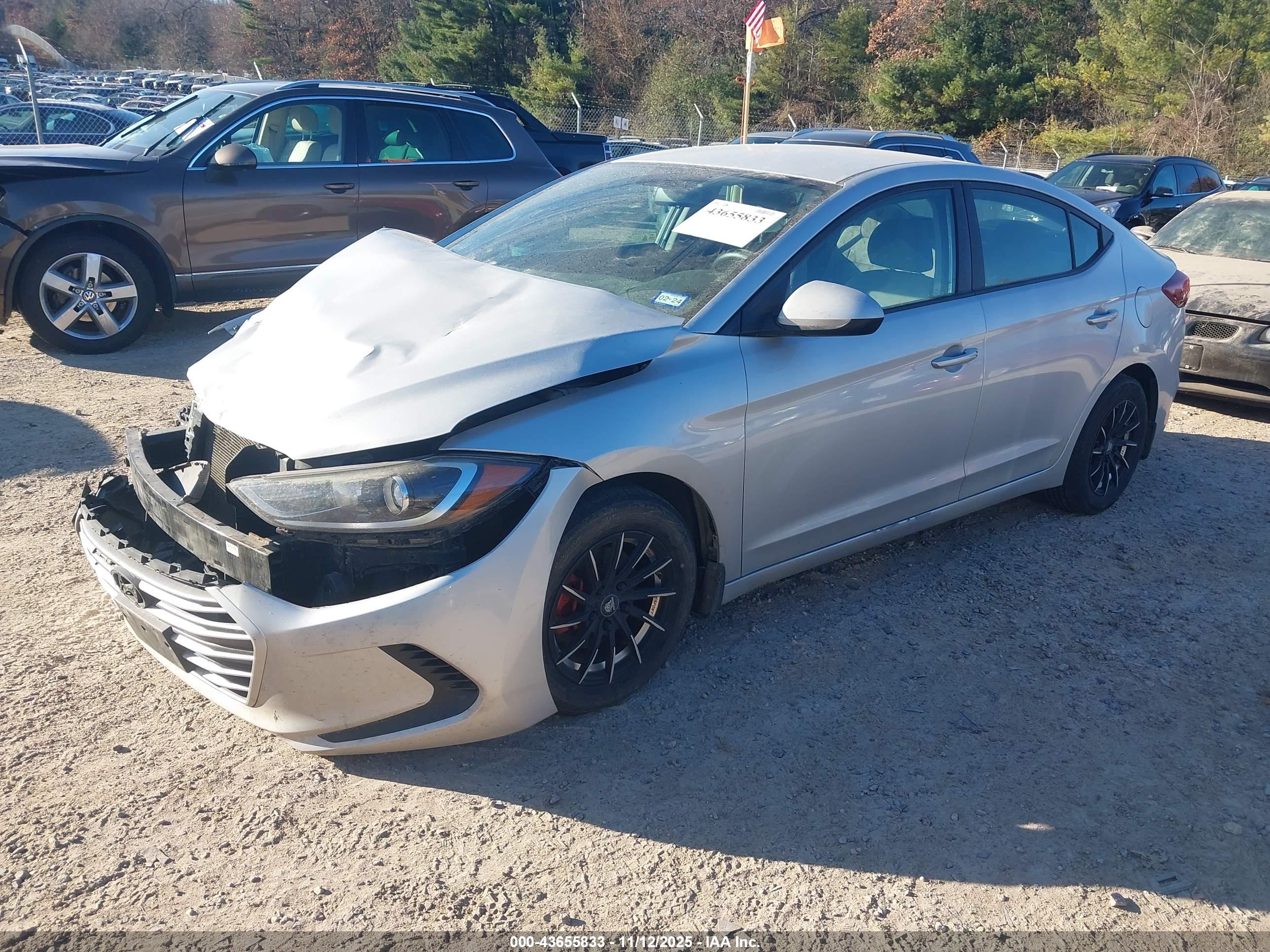 HYUNDAI ELANTRA image 2