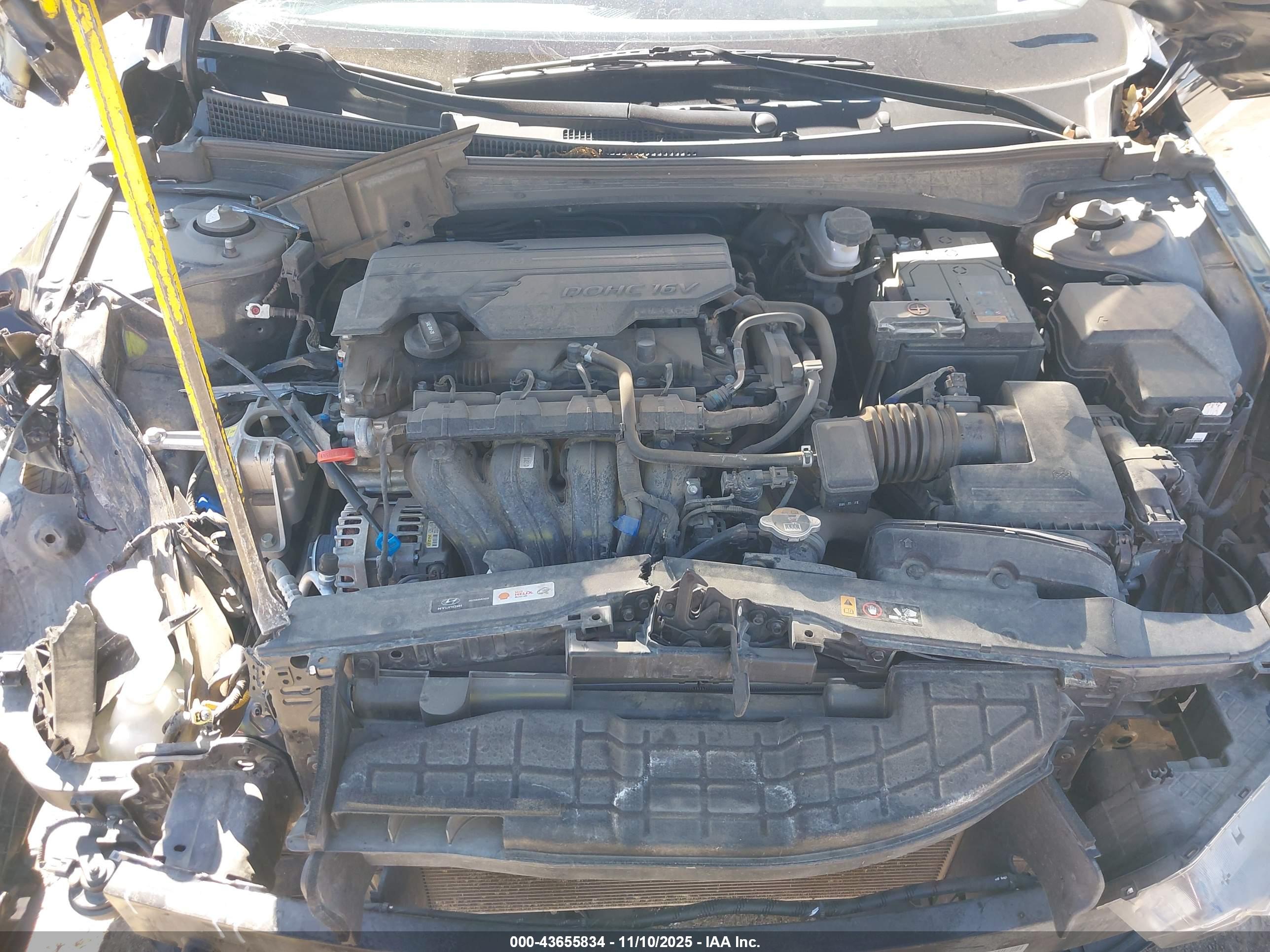HYUNDAI ELANTRA image 10