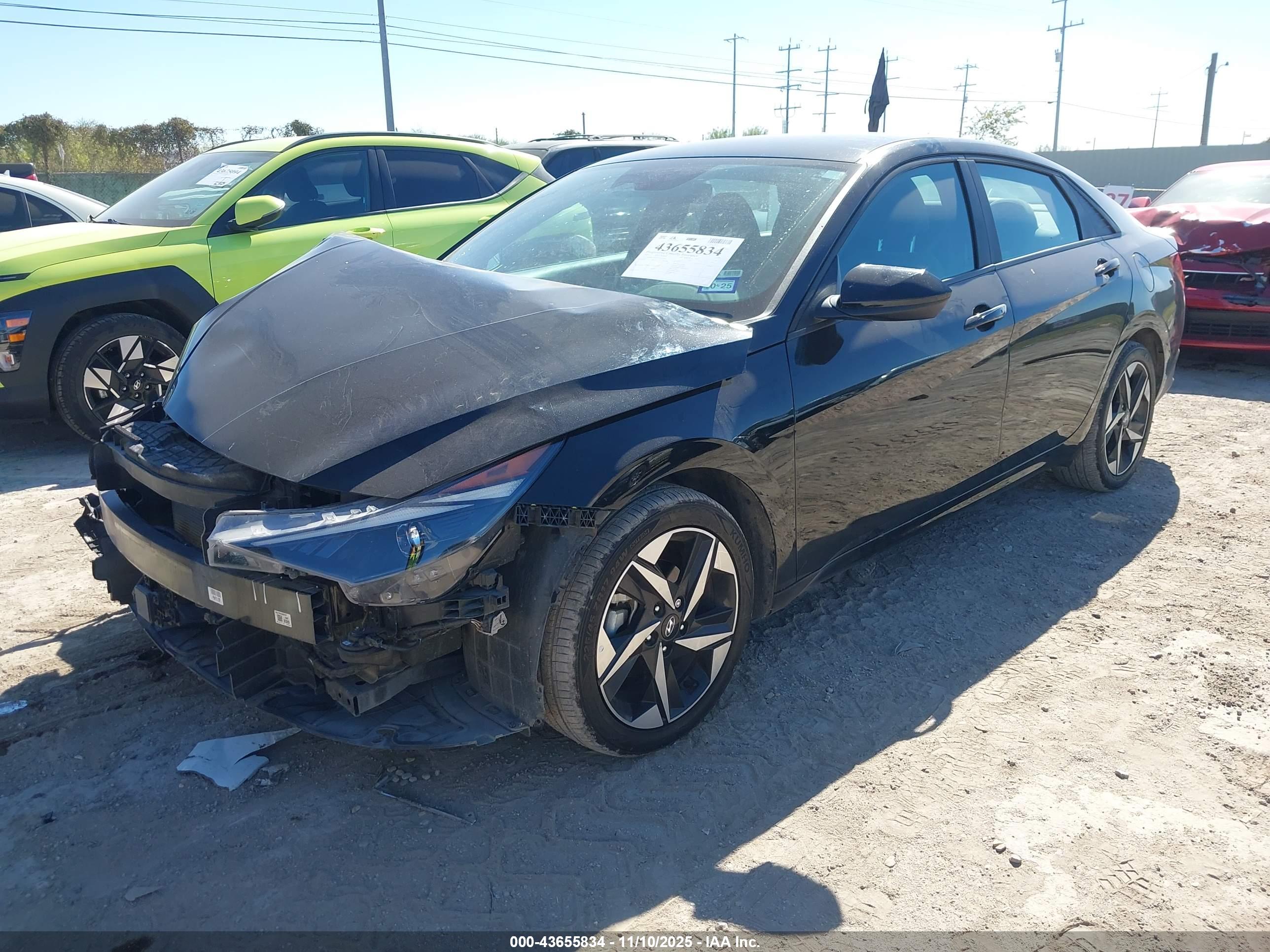 HYUNDAI ELANTRA image 2