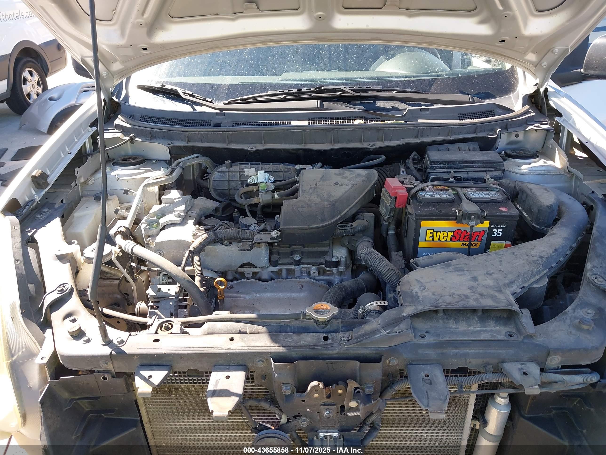 NISSAN ROGUE image 10