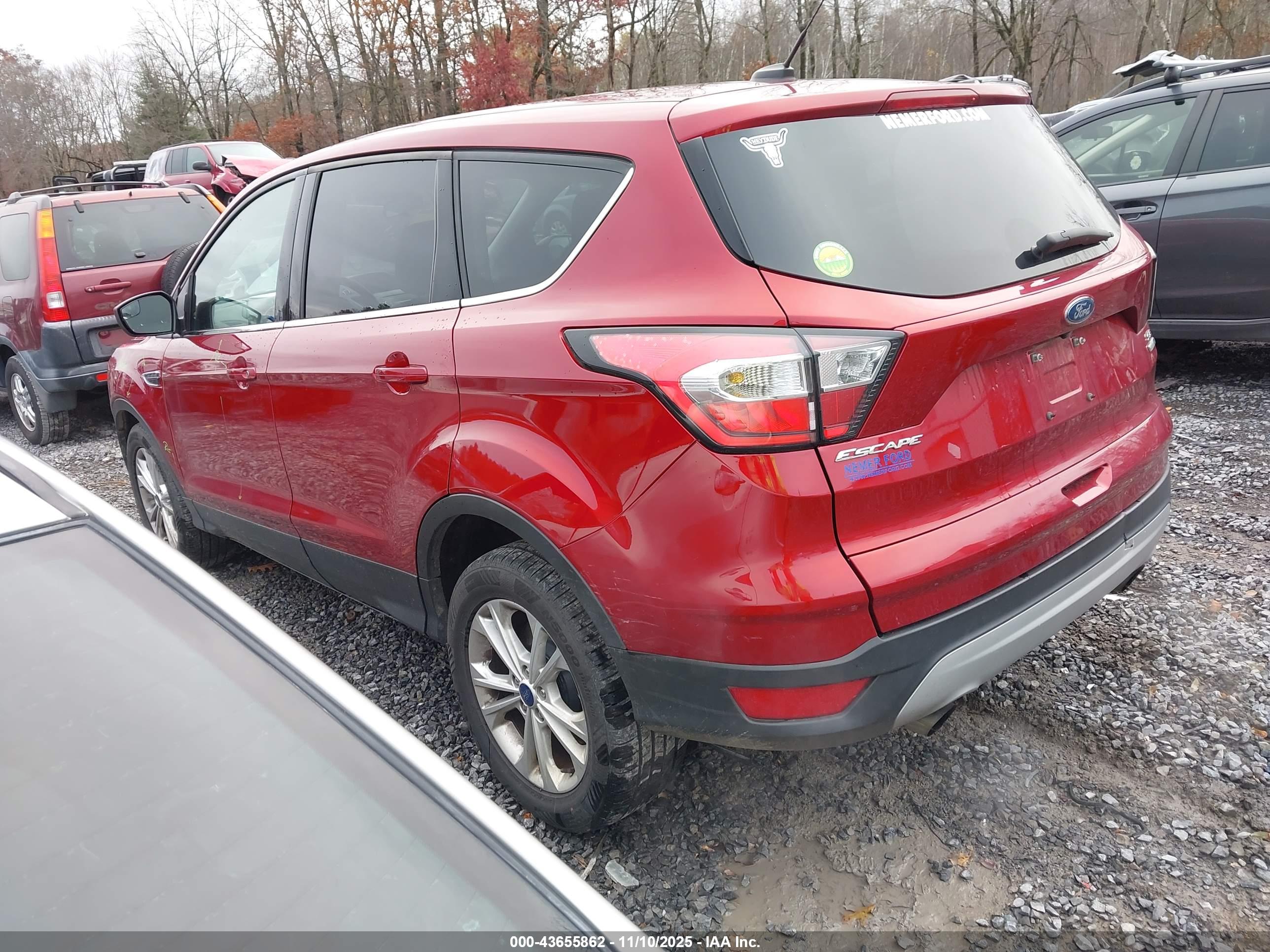 FORD ESCAPE image 3