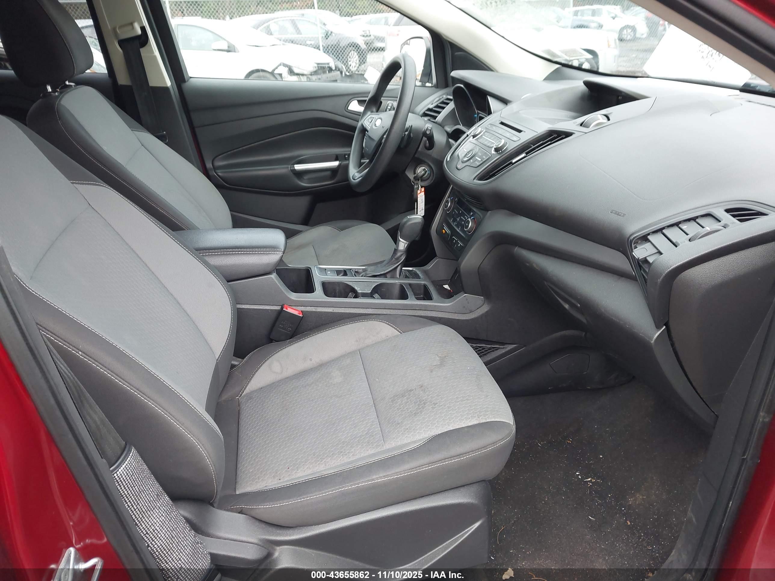 FORD ESCAPE image 5