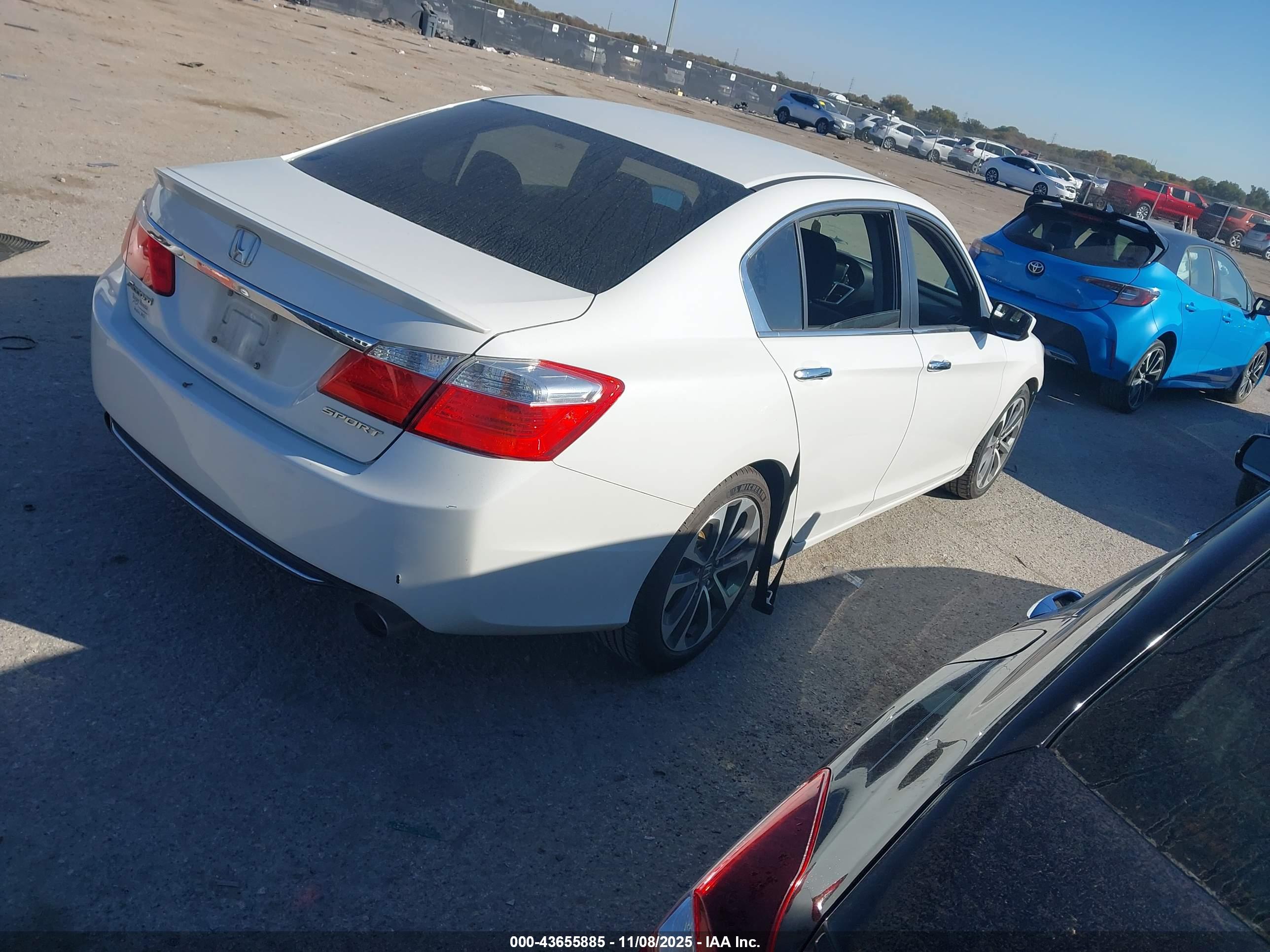 HONDA ACCORD image 4