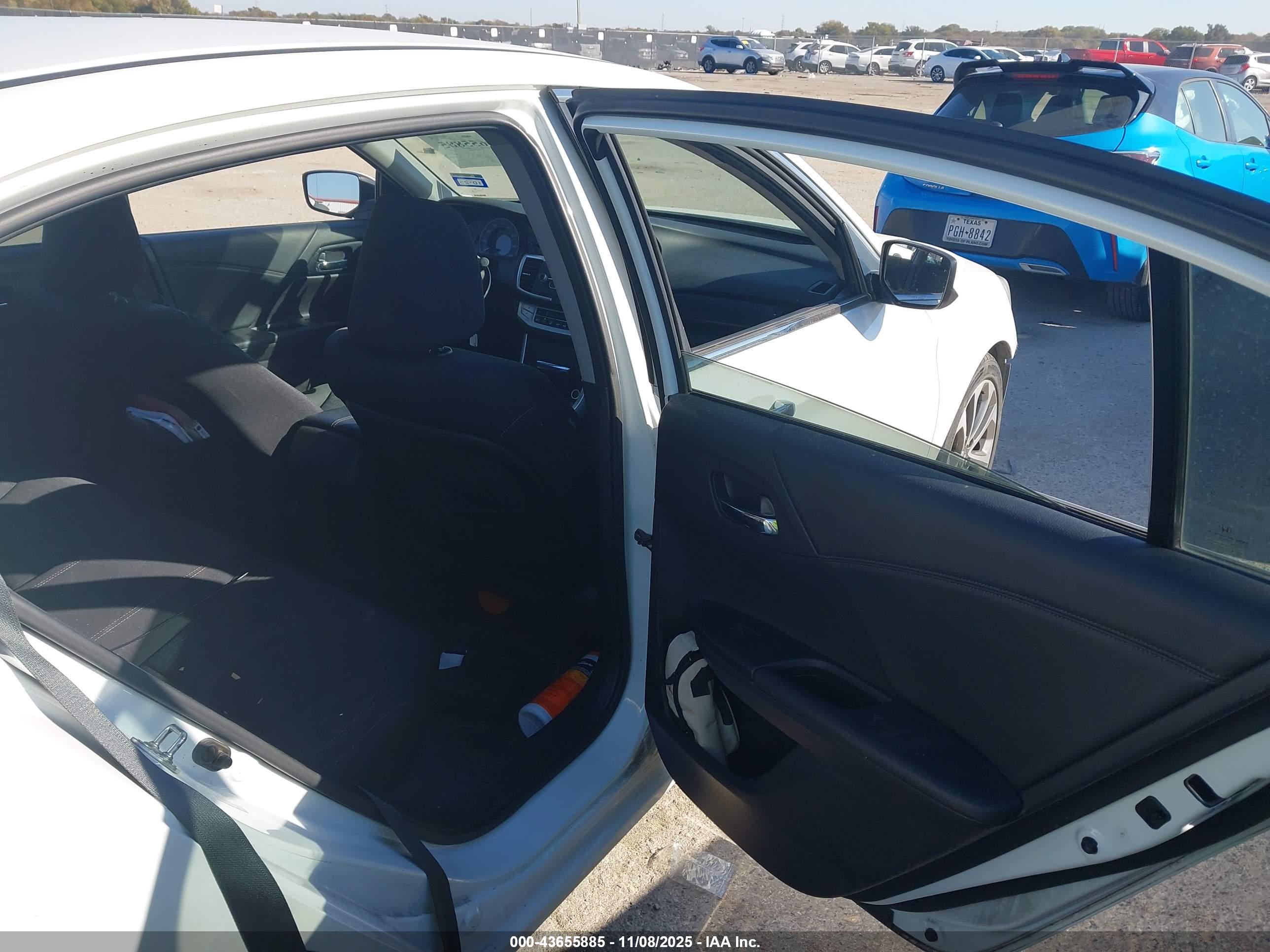 HONDA ACCORD image 8