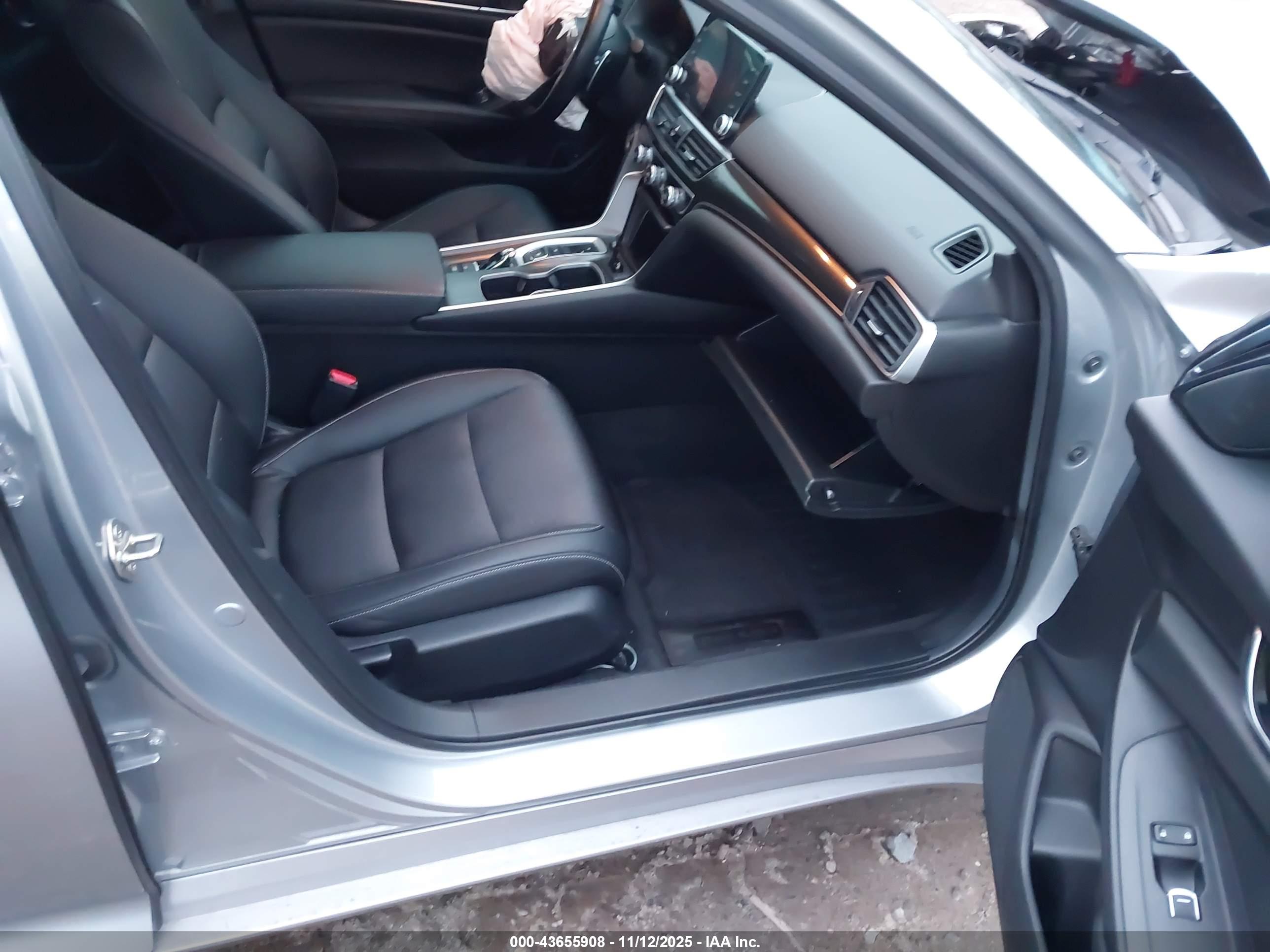 HONDA ACCORD image 5