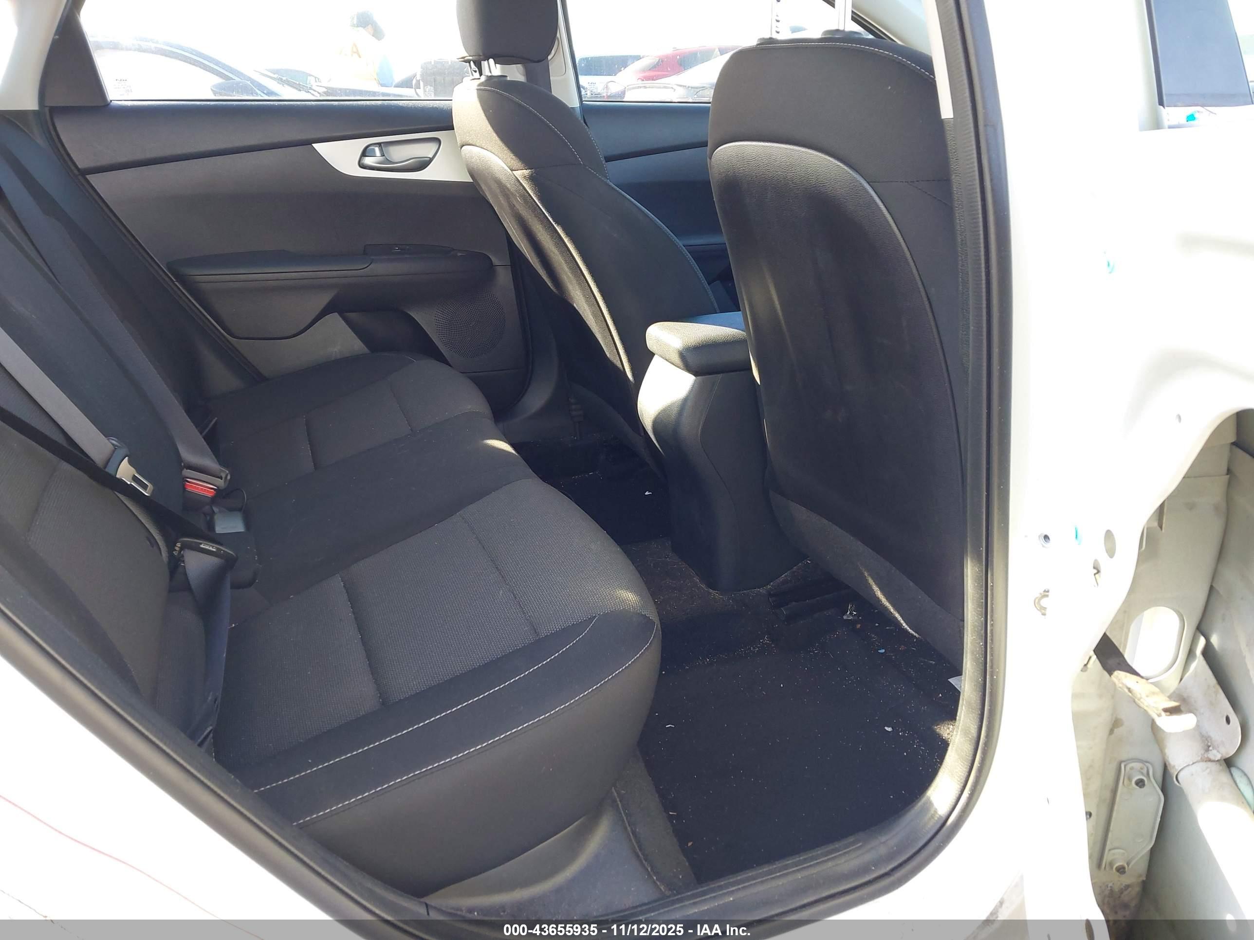 KIA FORTE image 8