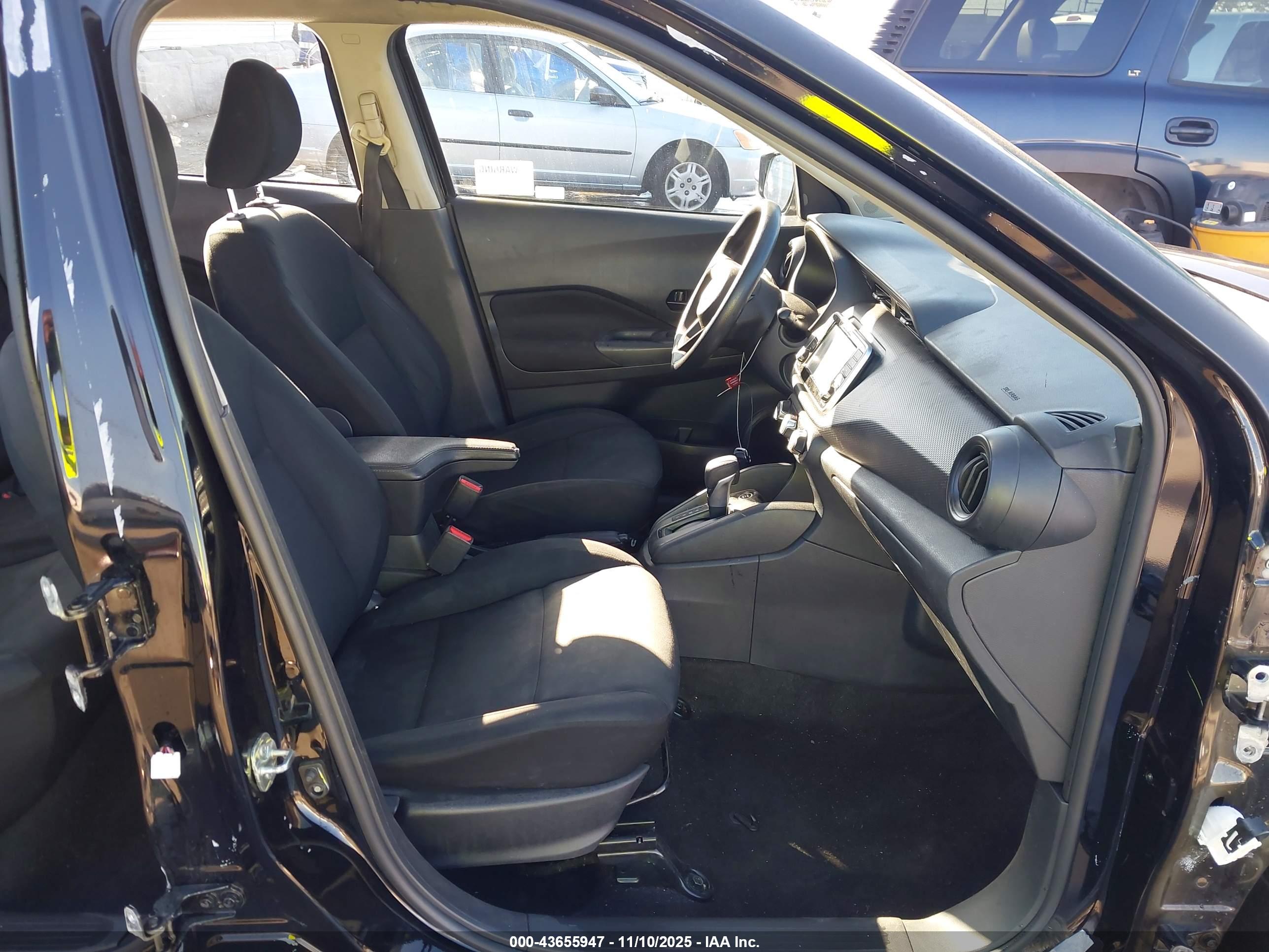 NISSAN KICKS image 5