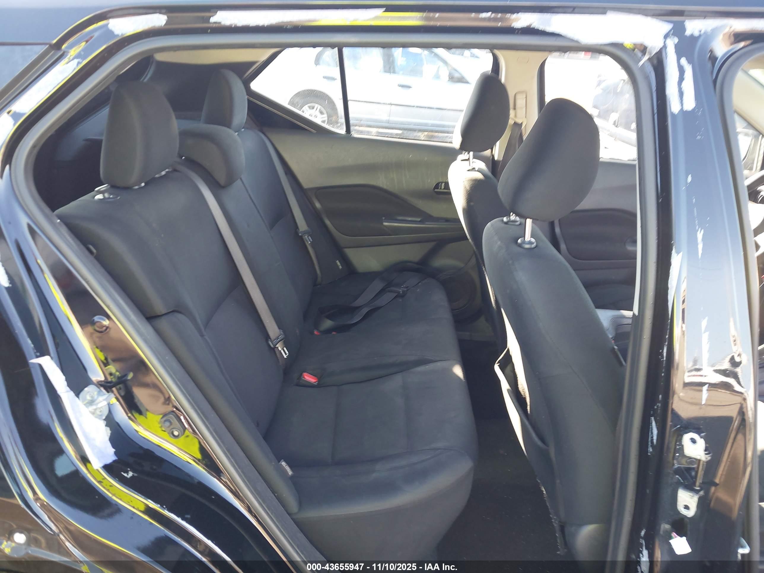 NISSAN KICKS image 8