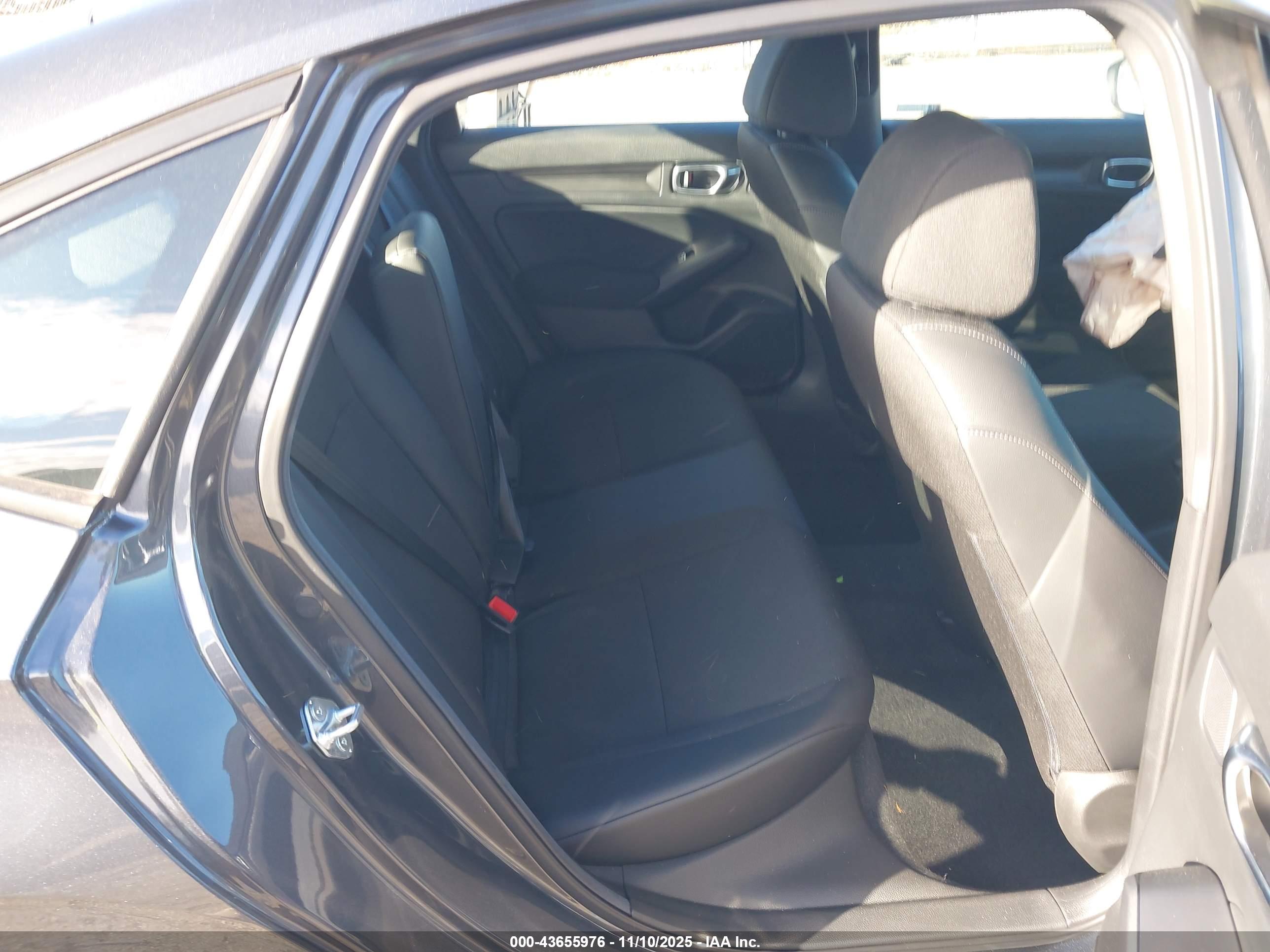 HONDA CIVIC image 8