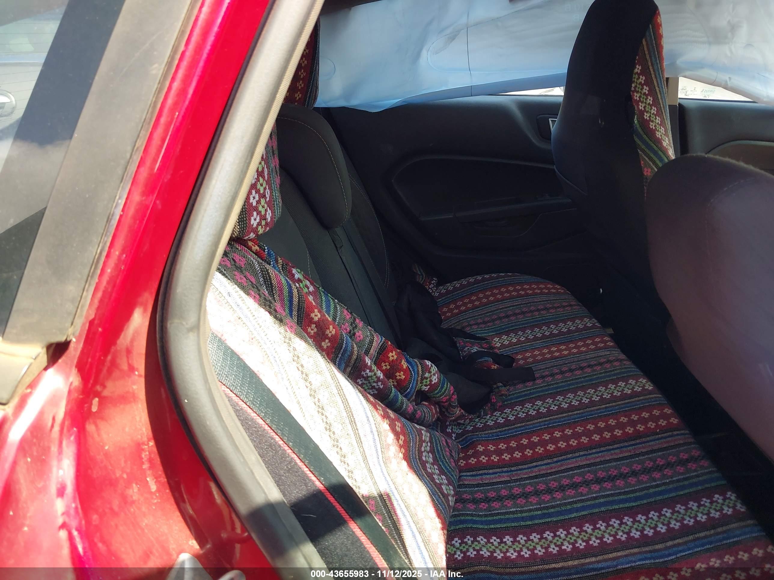 FORD FIESTA image 8