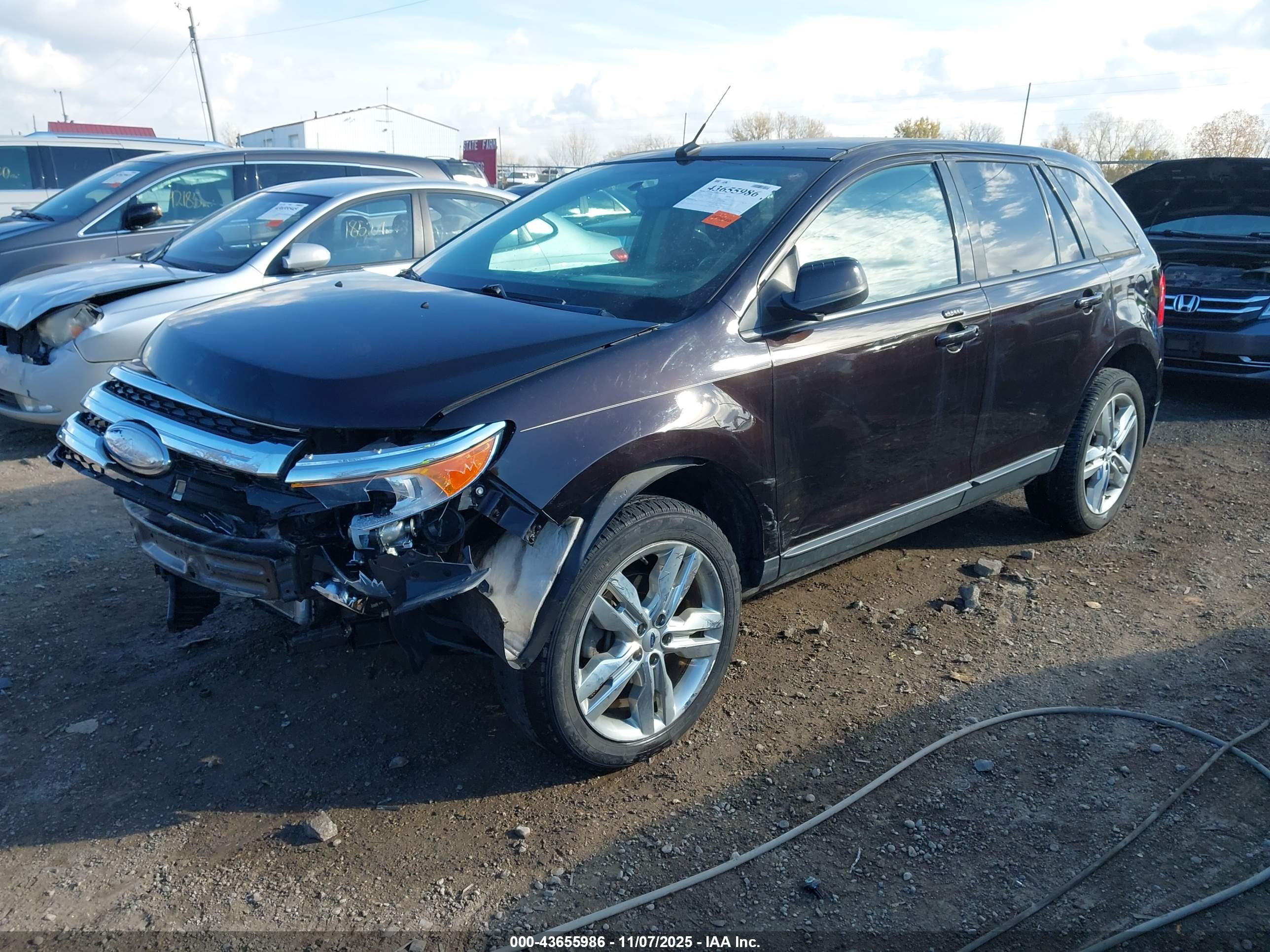 FORD EDGE image 2
