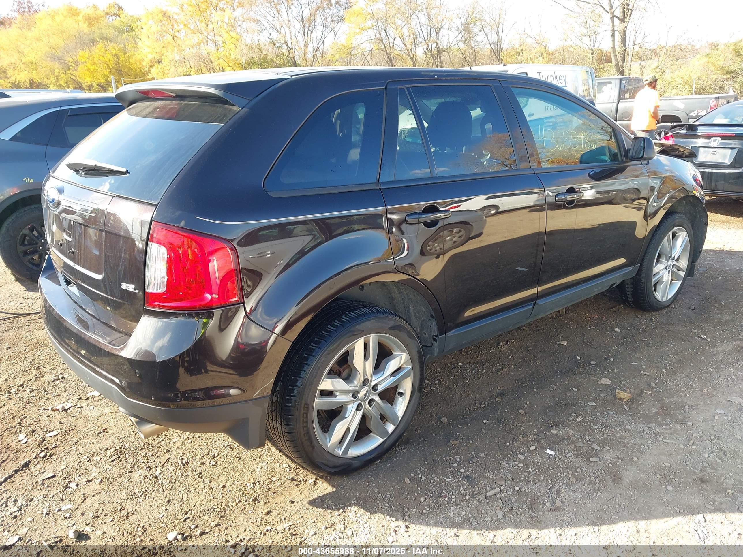 FORD EDGE image 4