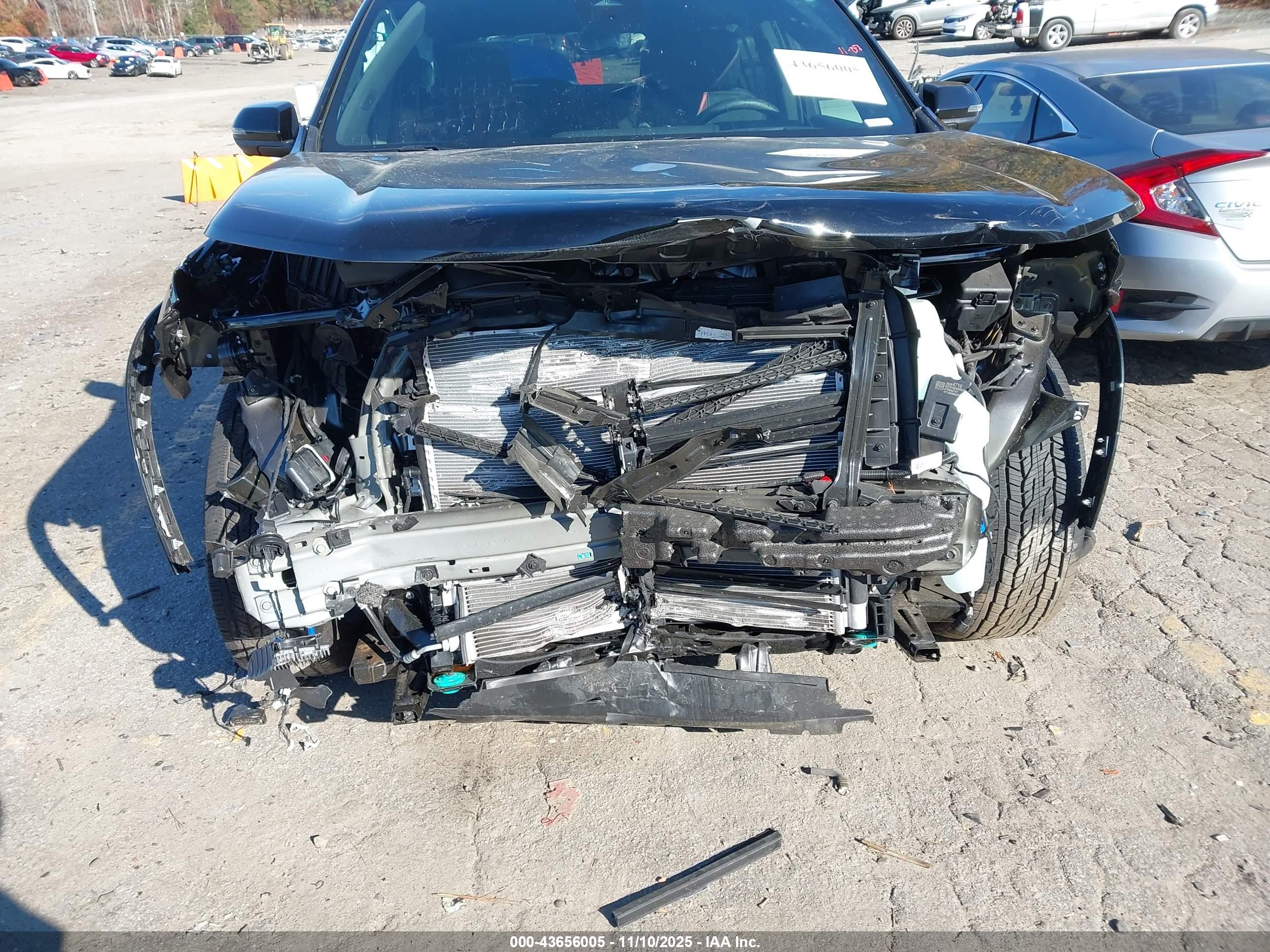 CHEVROLET TRAVERSE image 6