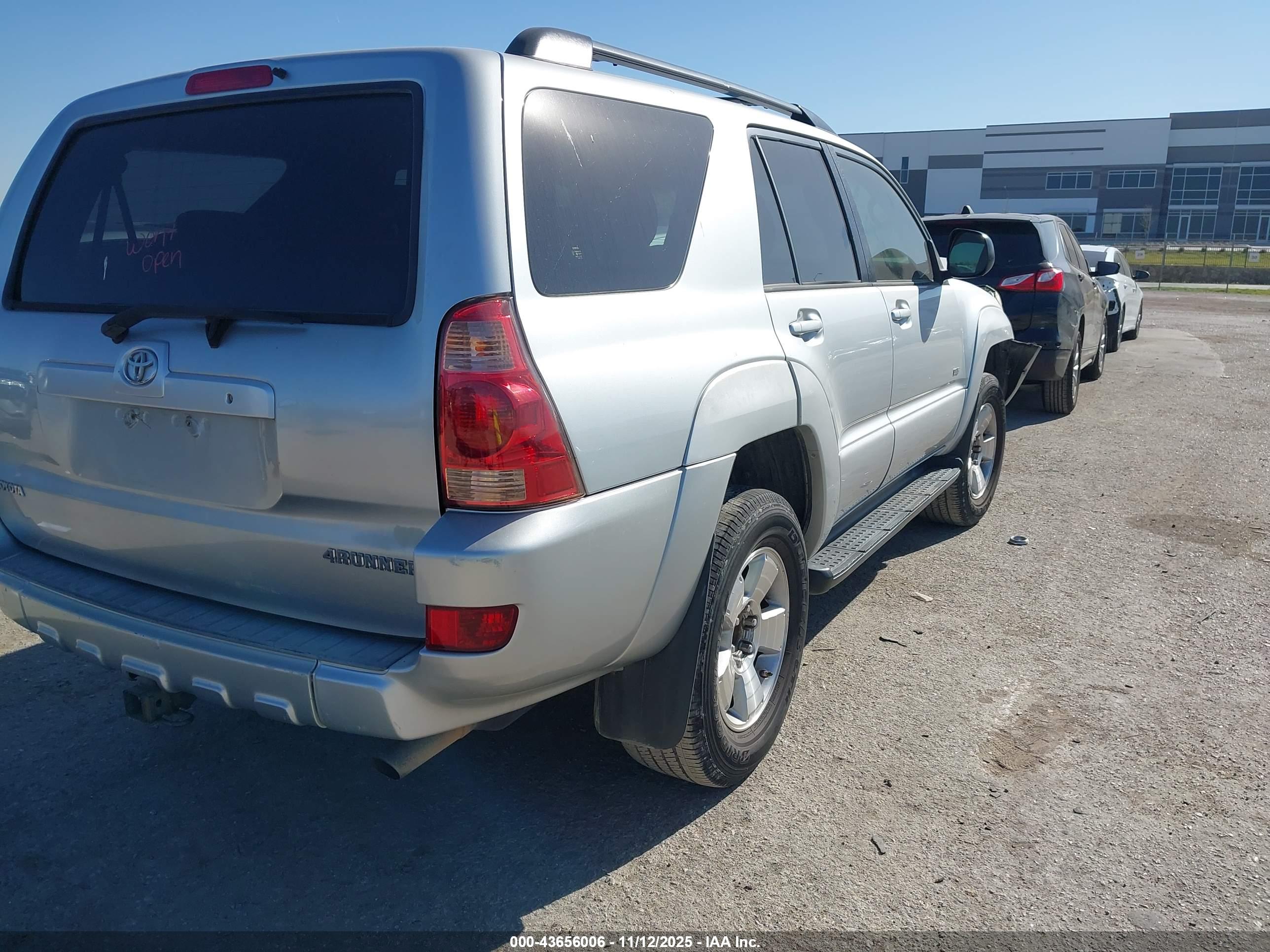 TOYOTA 4RUNNER image 4