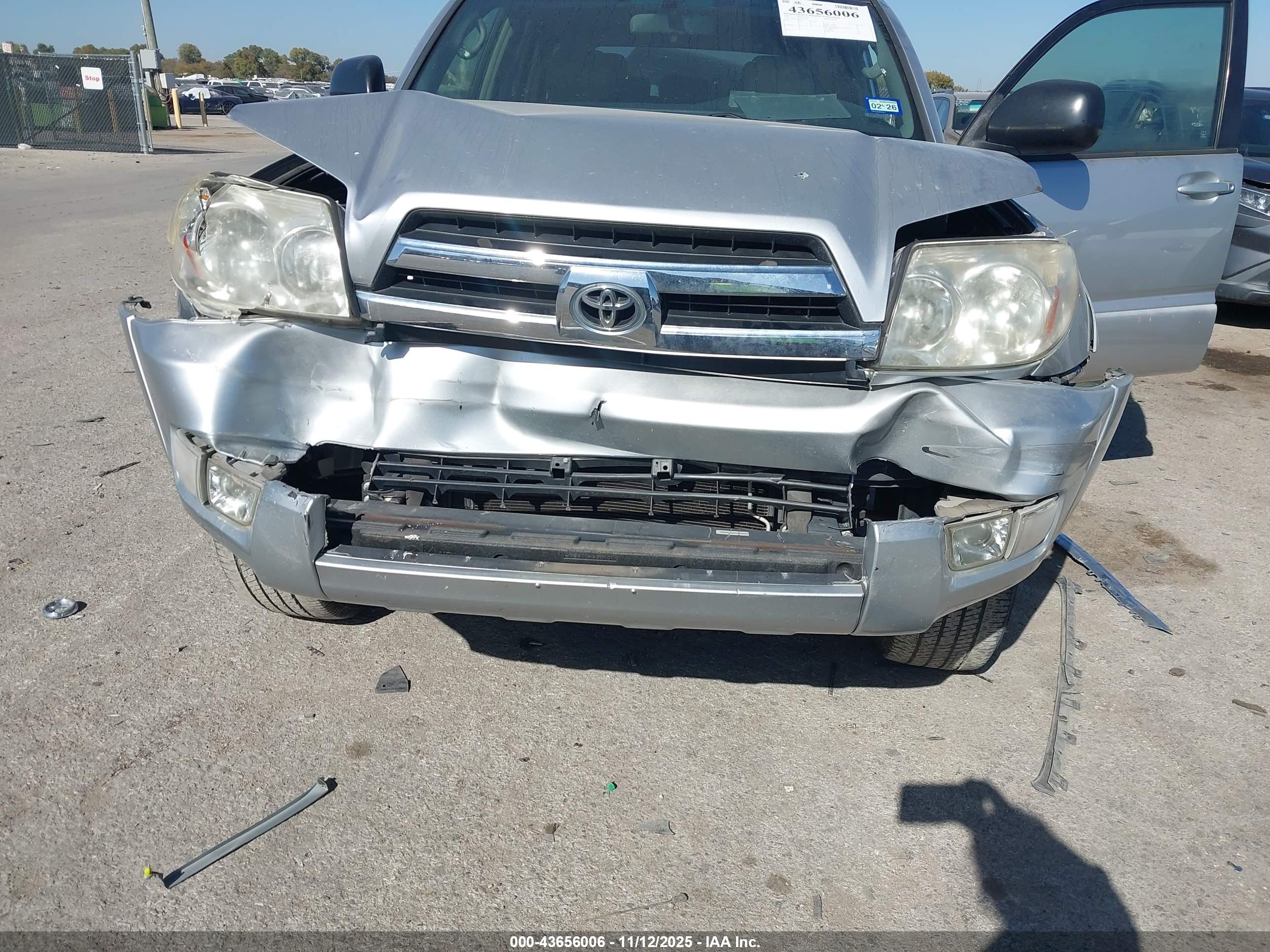 TOYOTA 4RUNNER image 6