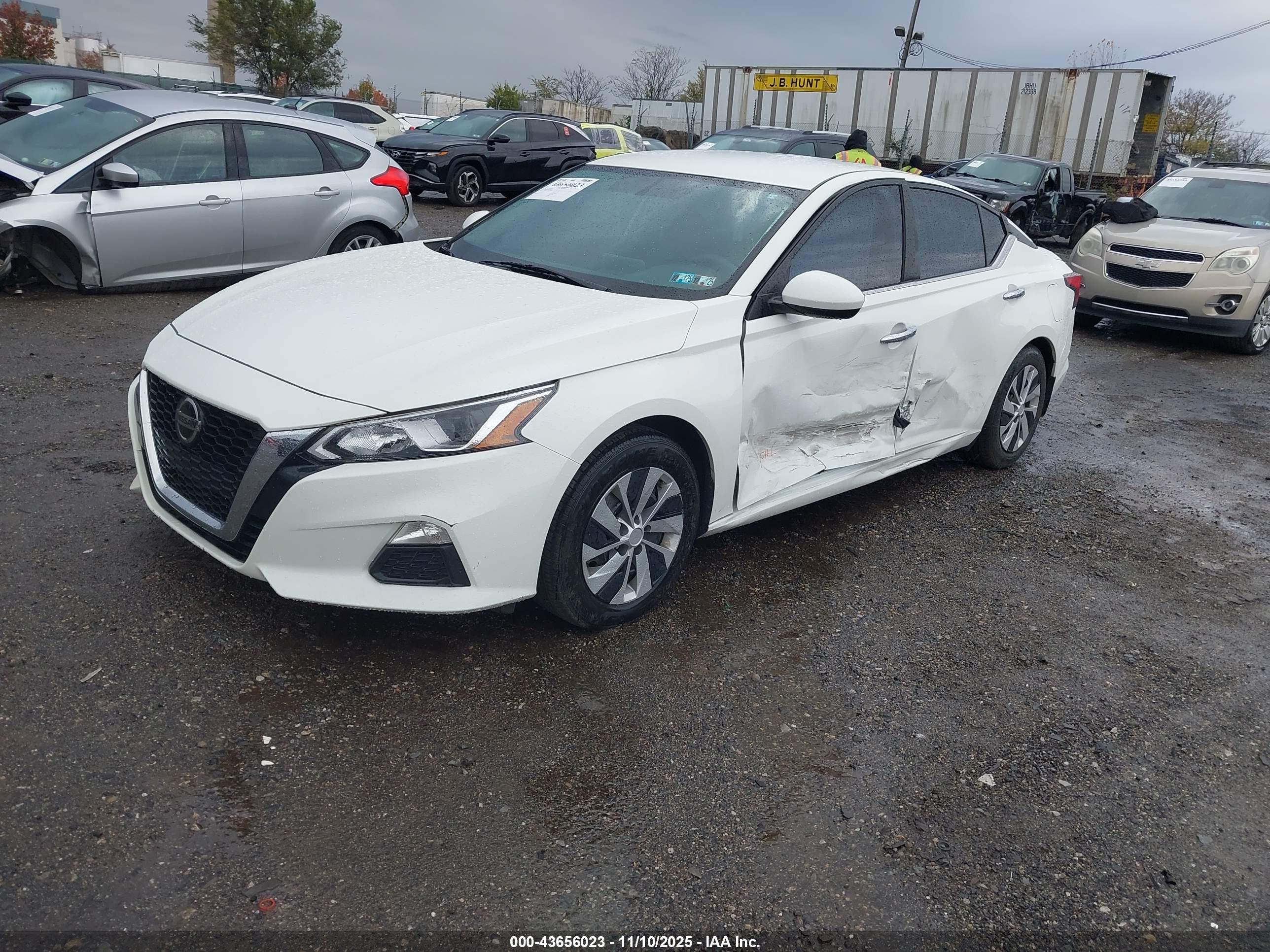 NISSAN ALTIMA image 2